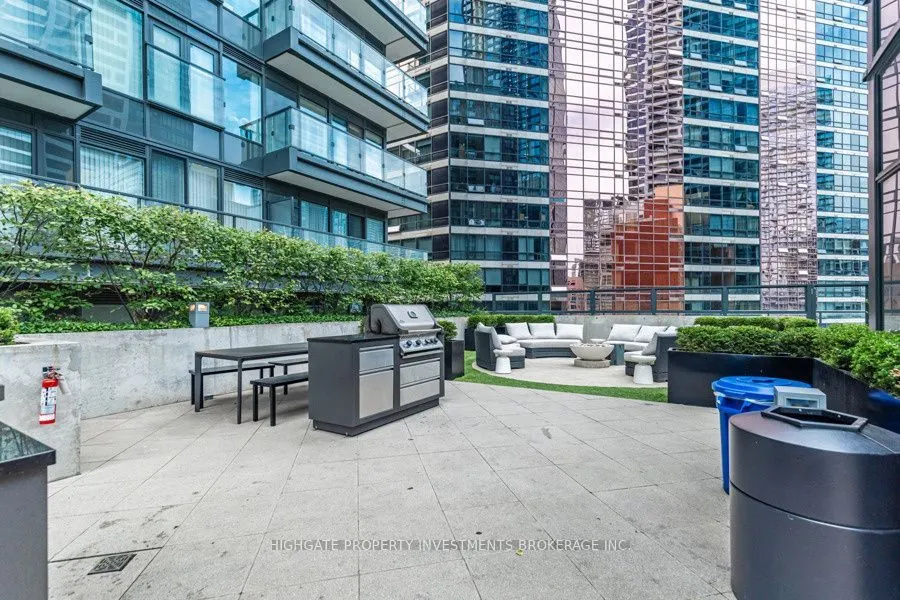 955 Bay Street #2711