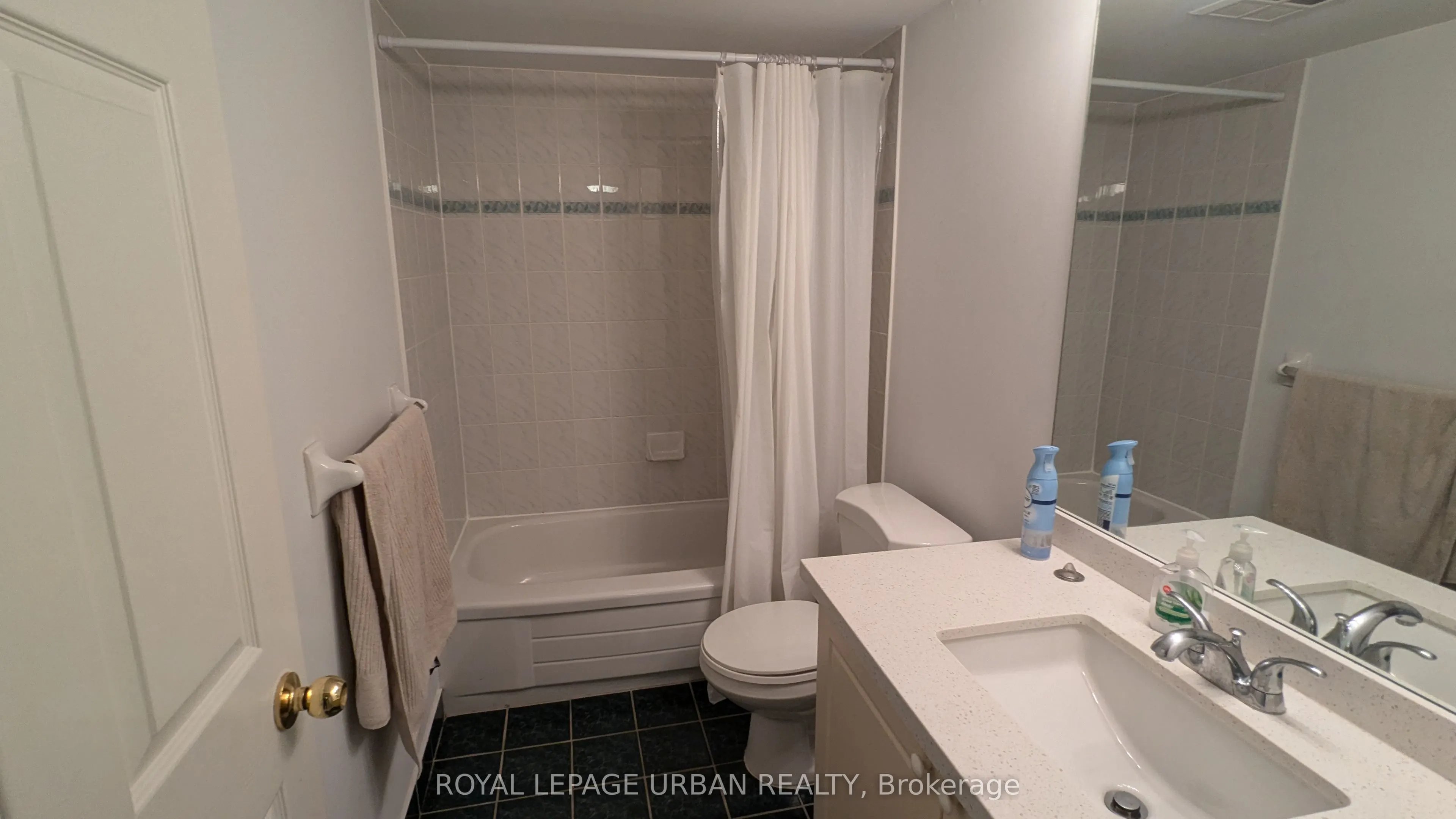 260 Doris Avenue #205