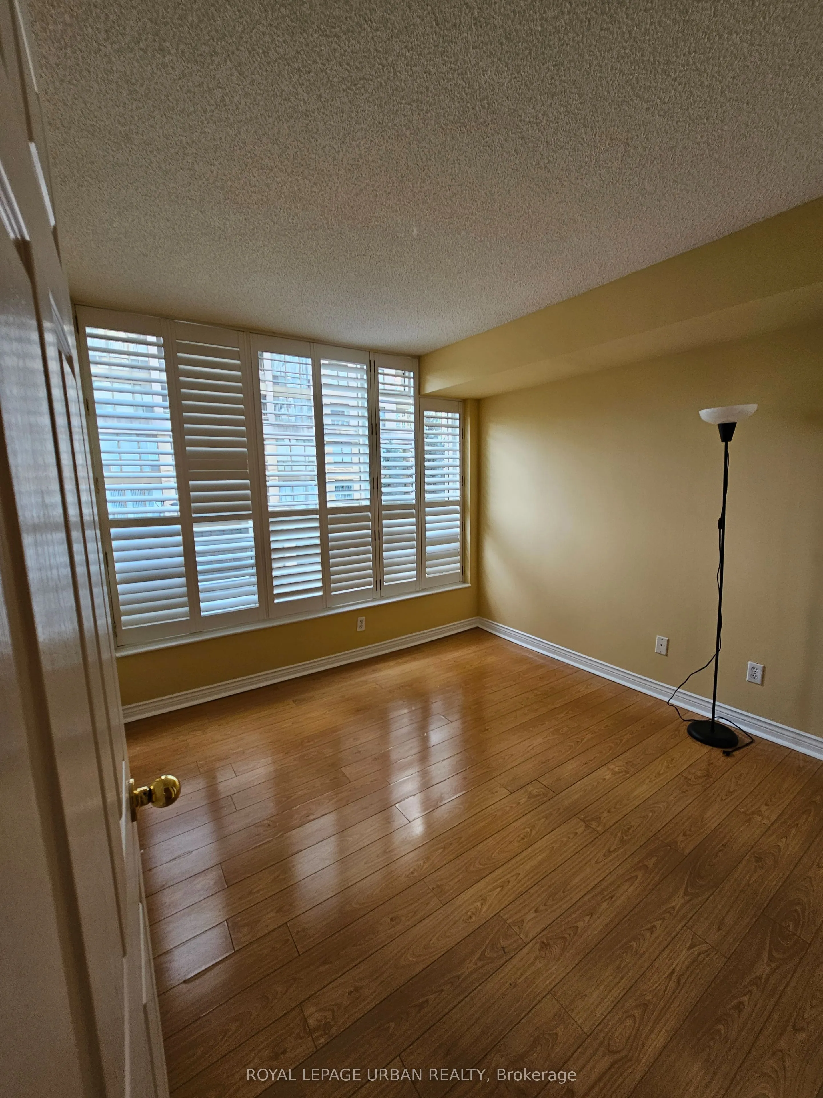 260 Doris Avenue #205