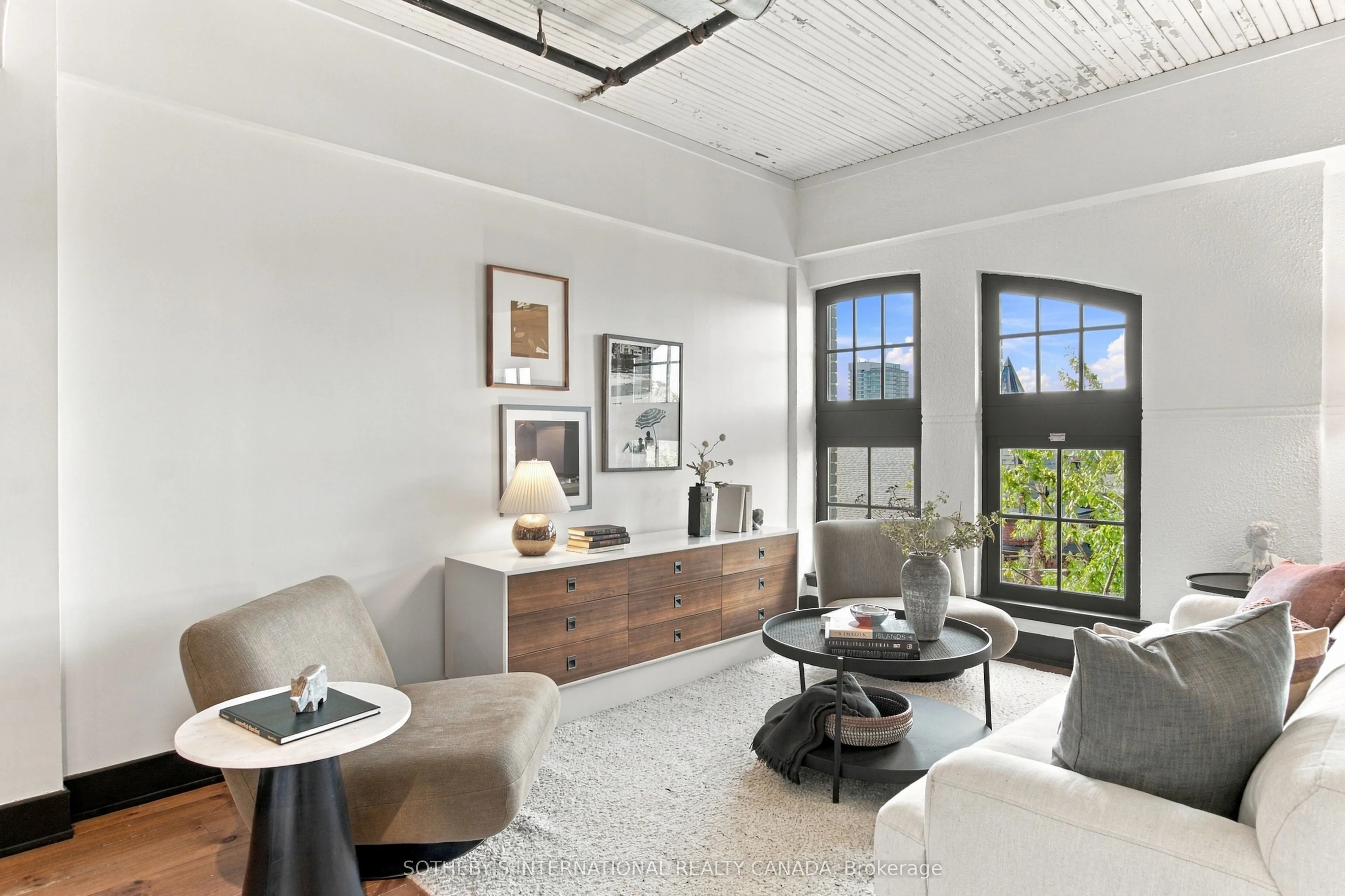 183 Dovercourt Road #412