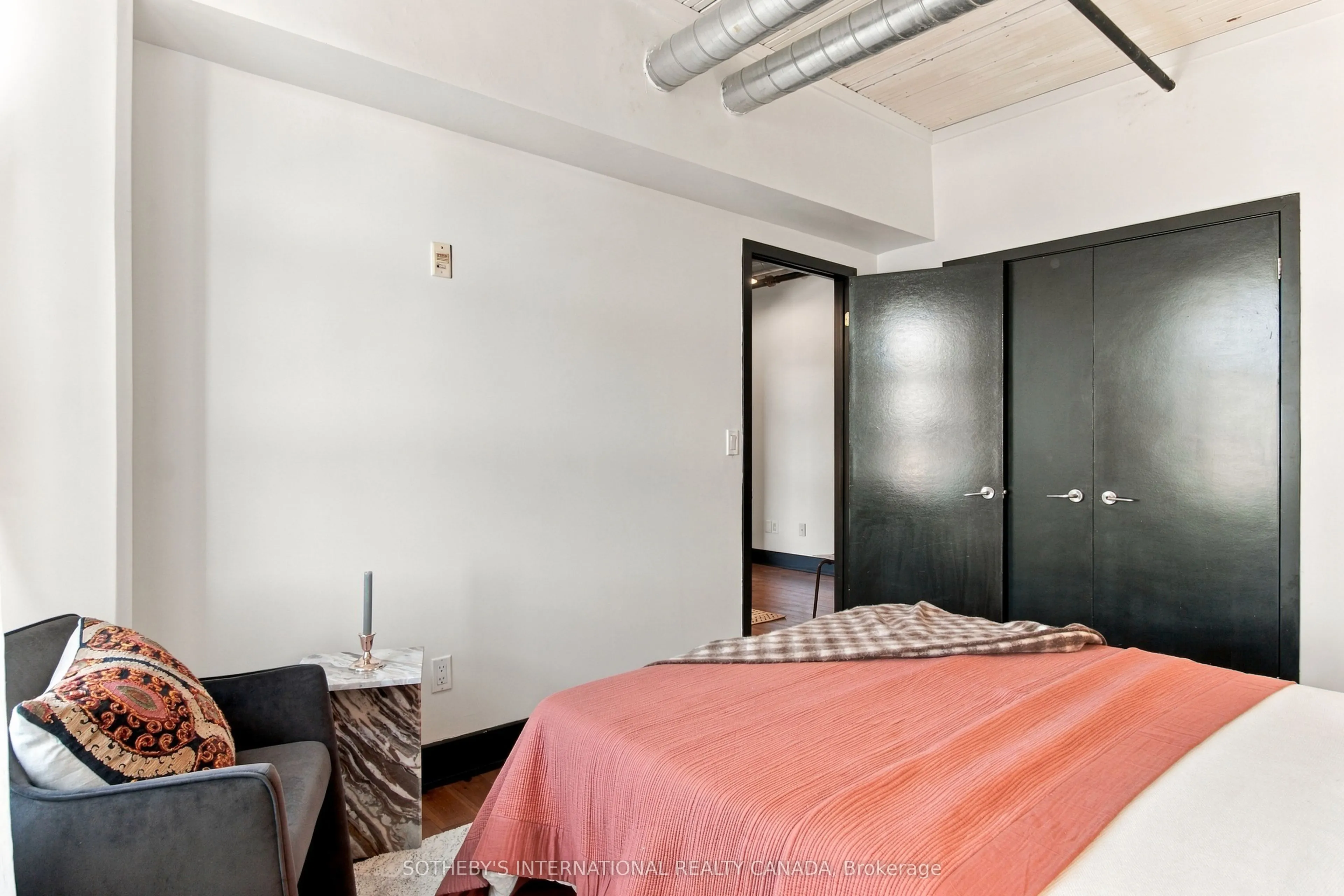 183 Dovercourt Road #412