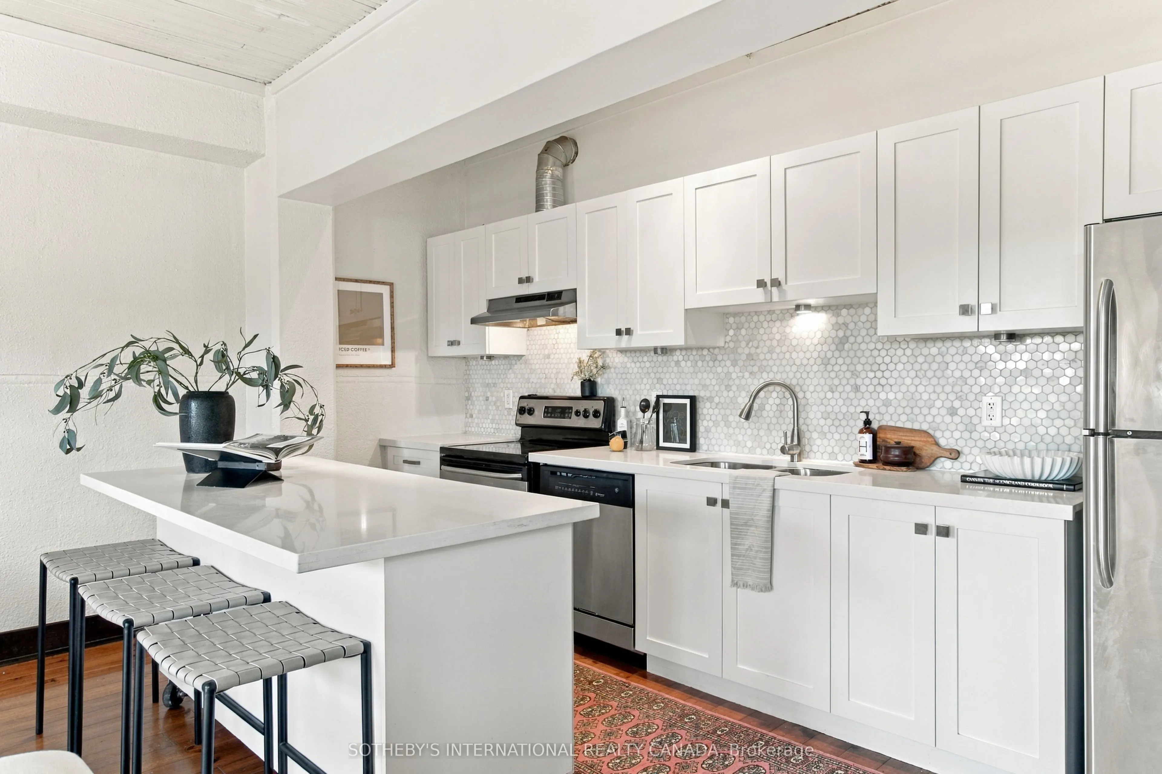 183 Dovercourt Road #412