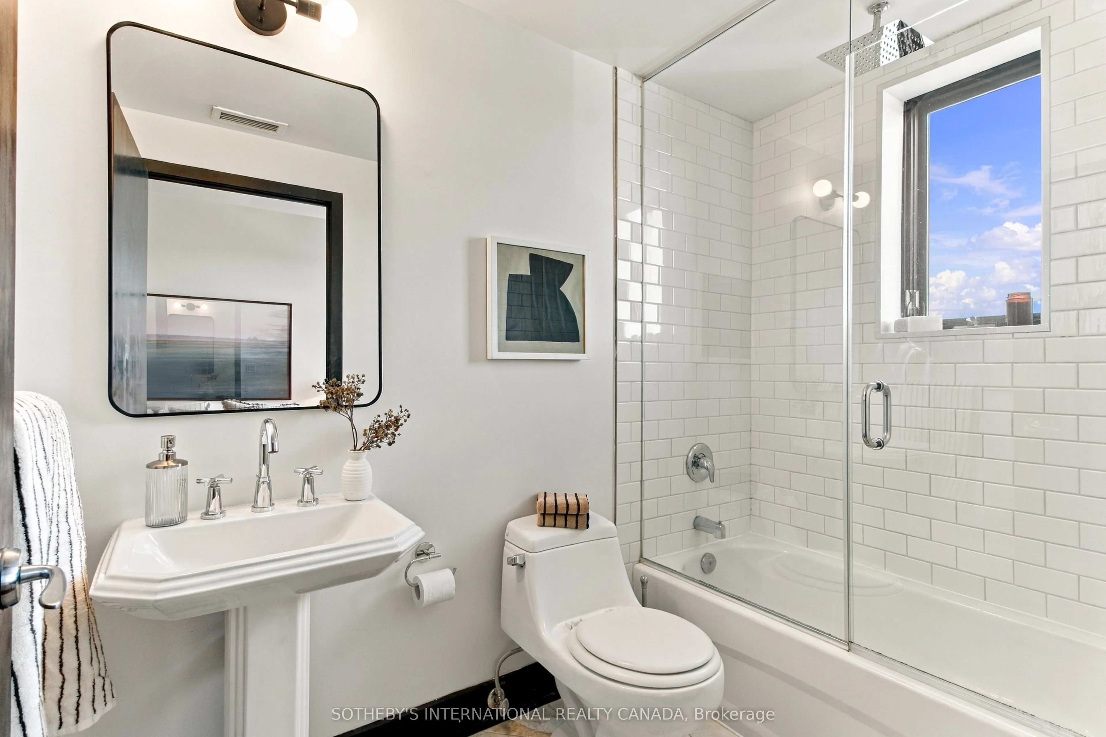 183 Dovercourt Road #412