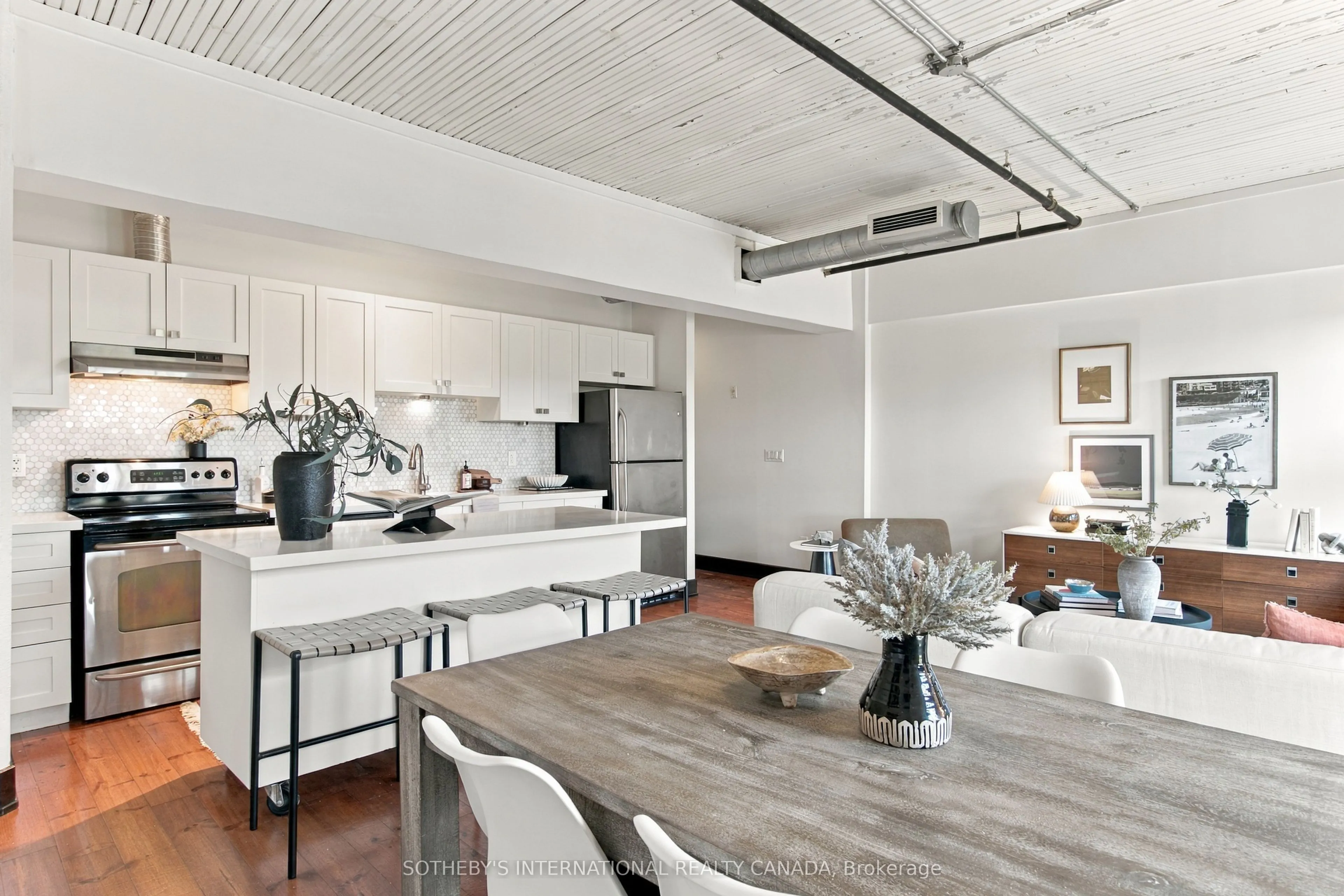 183 Dovercourt Road #412