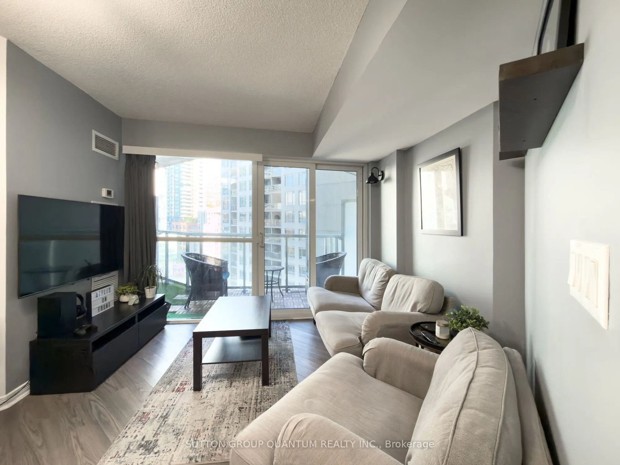 352 Front Street W #901