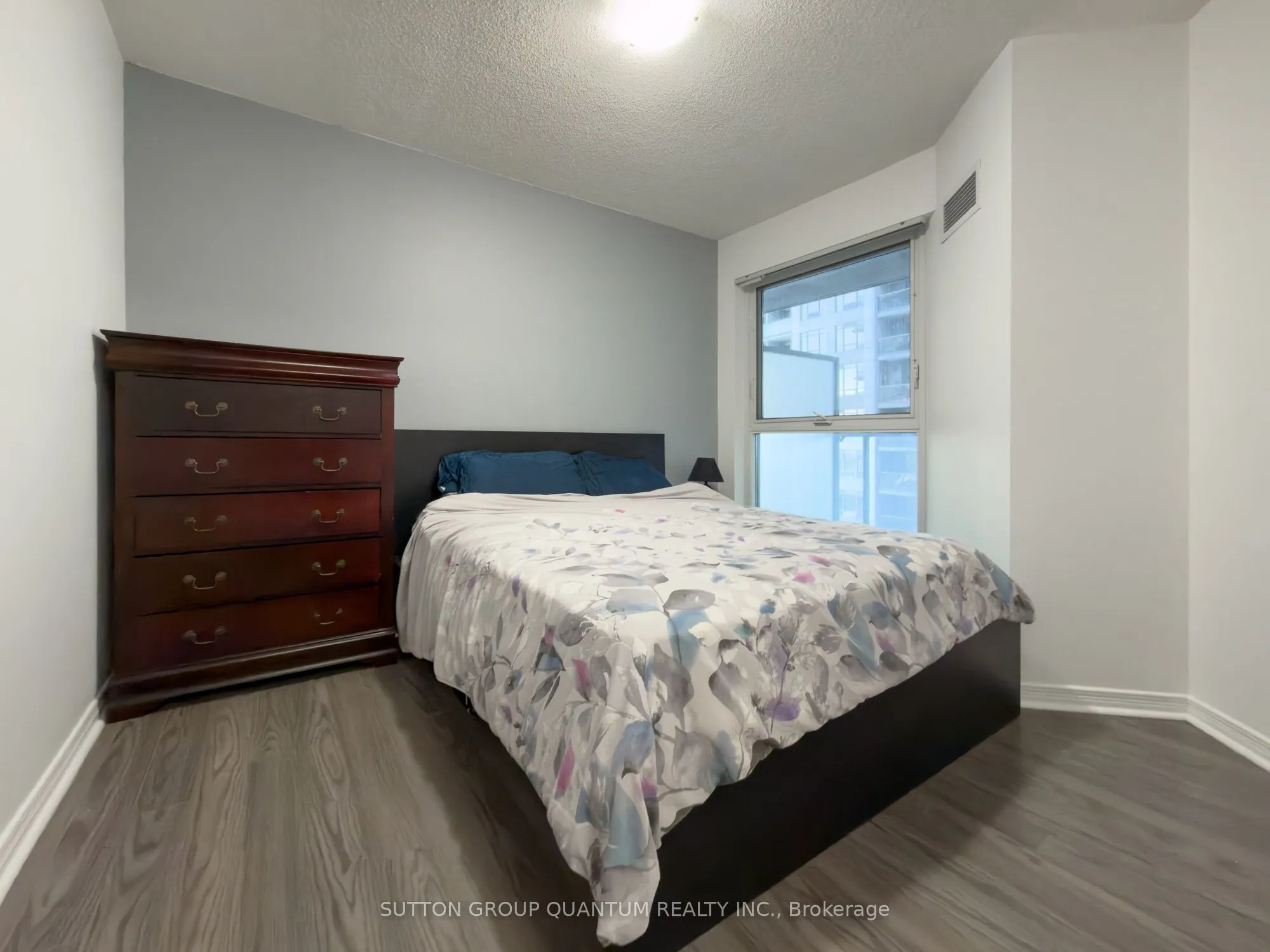 352 Front Street W #901