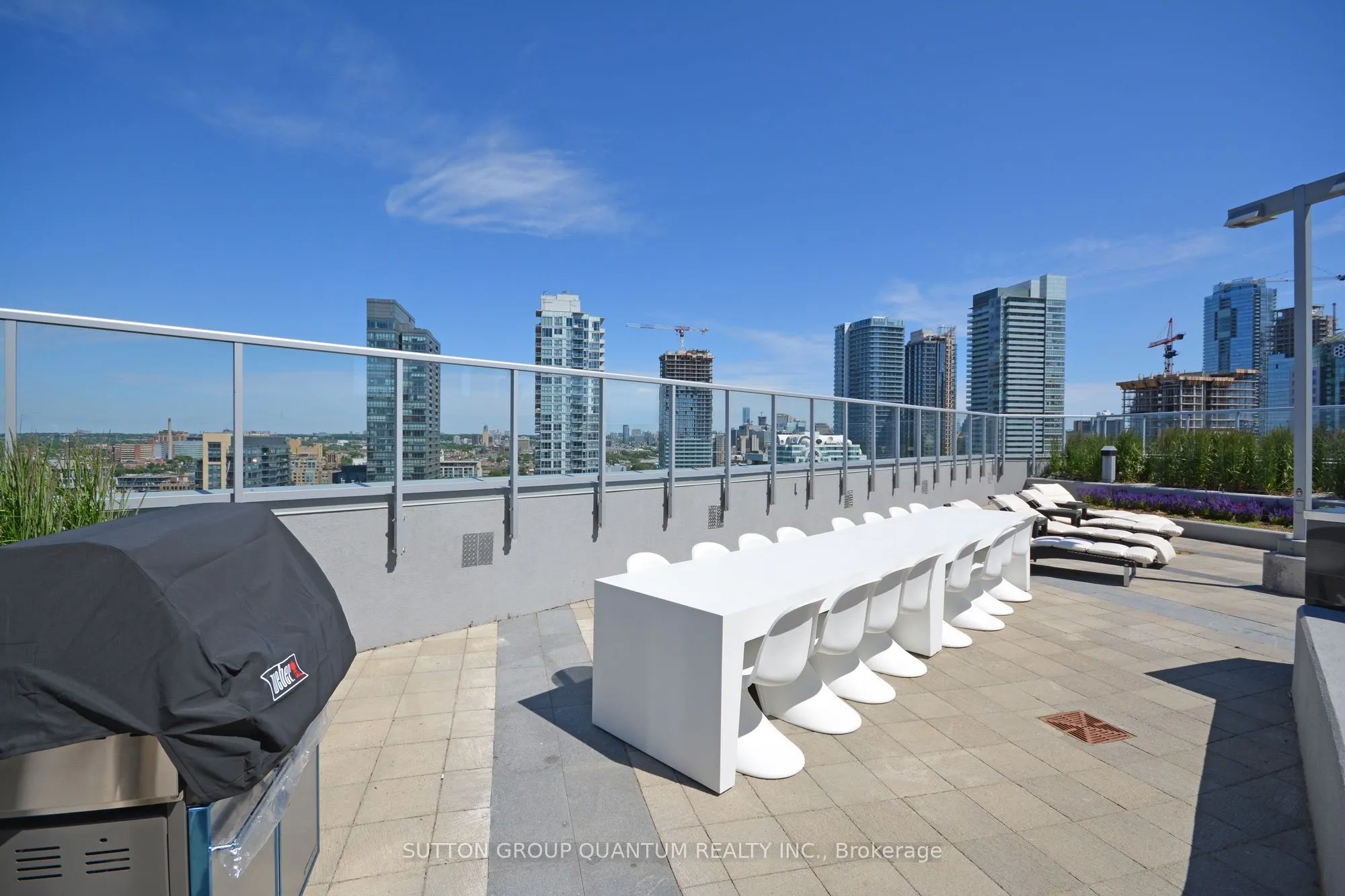 352 Front Street W #901