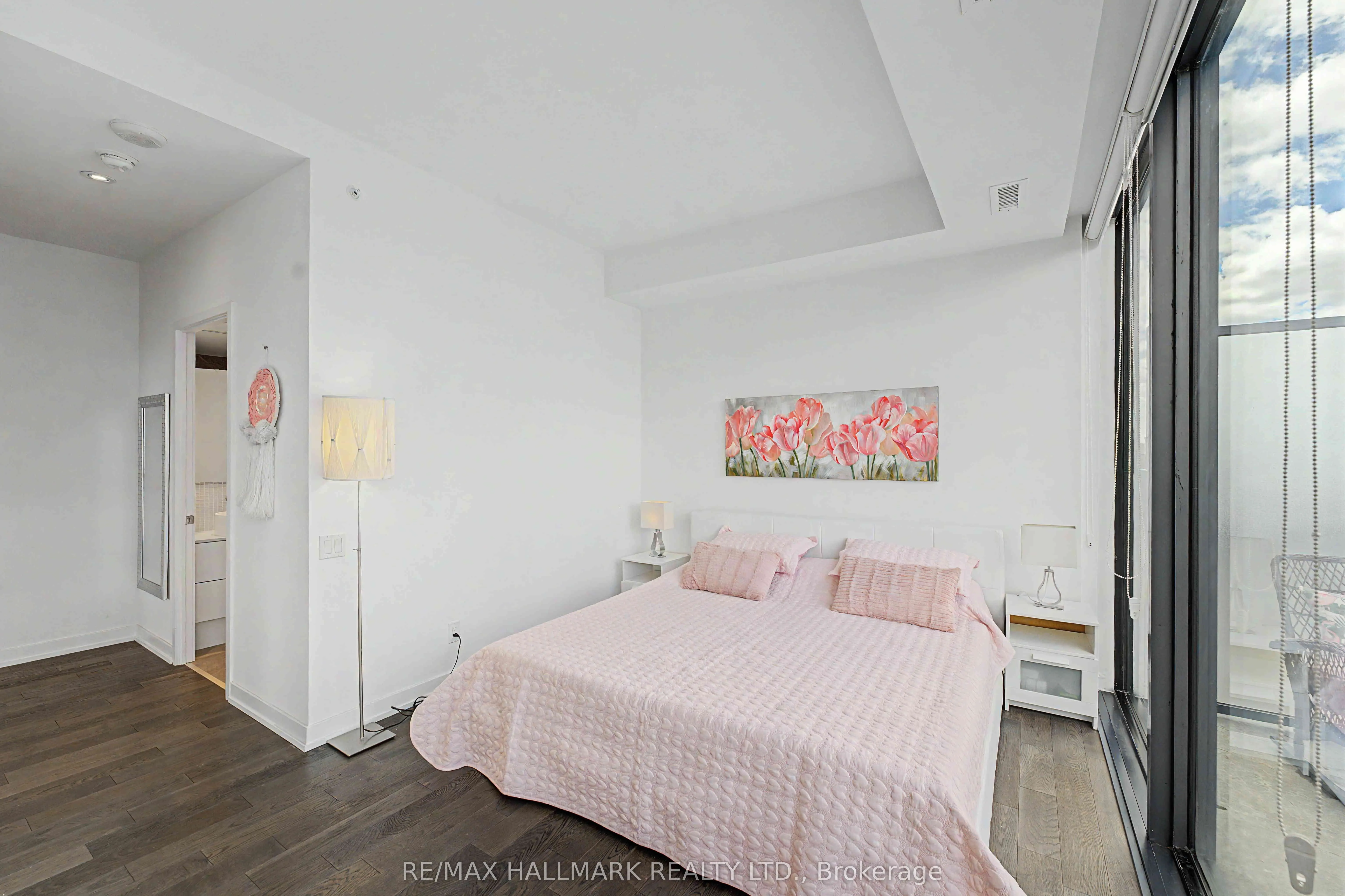 185 Roehampton Avenue #PH2