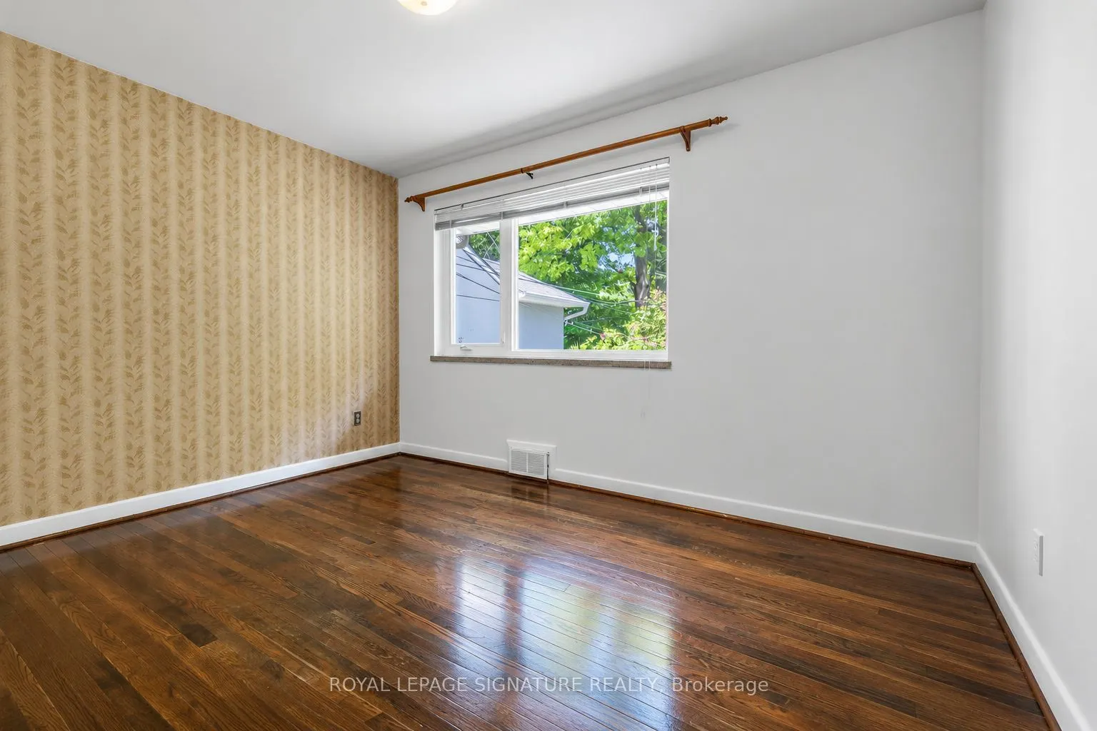 69 Greenland Road