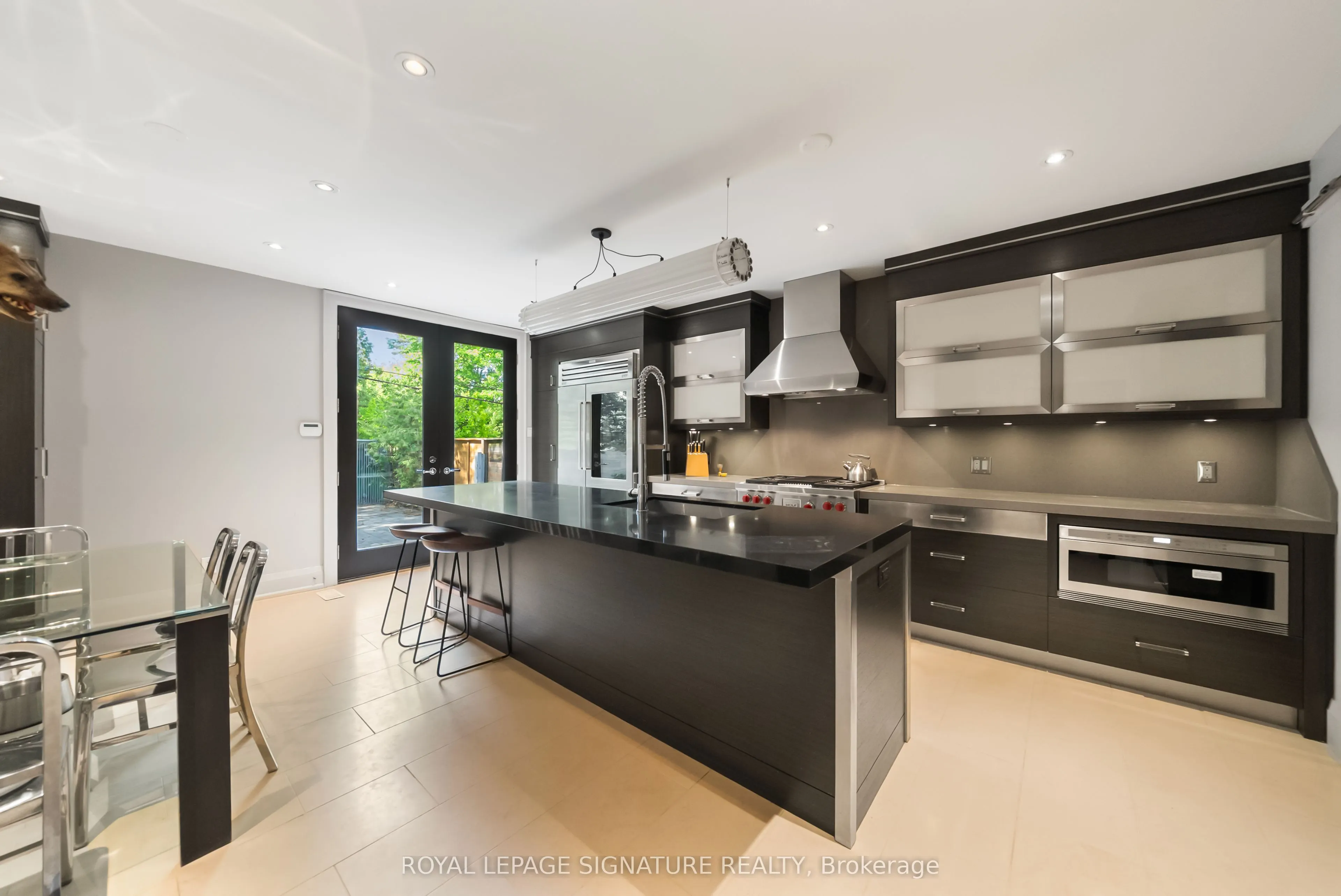 230 Strathallan Wood