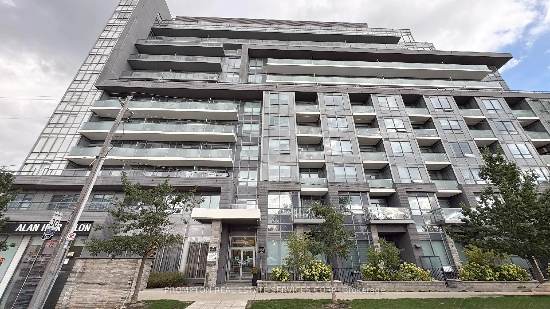 7 Kenaston Gardens #905