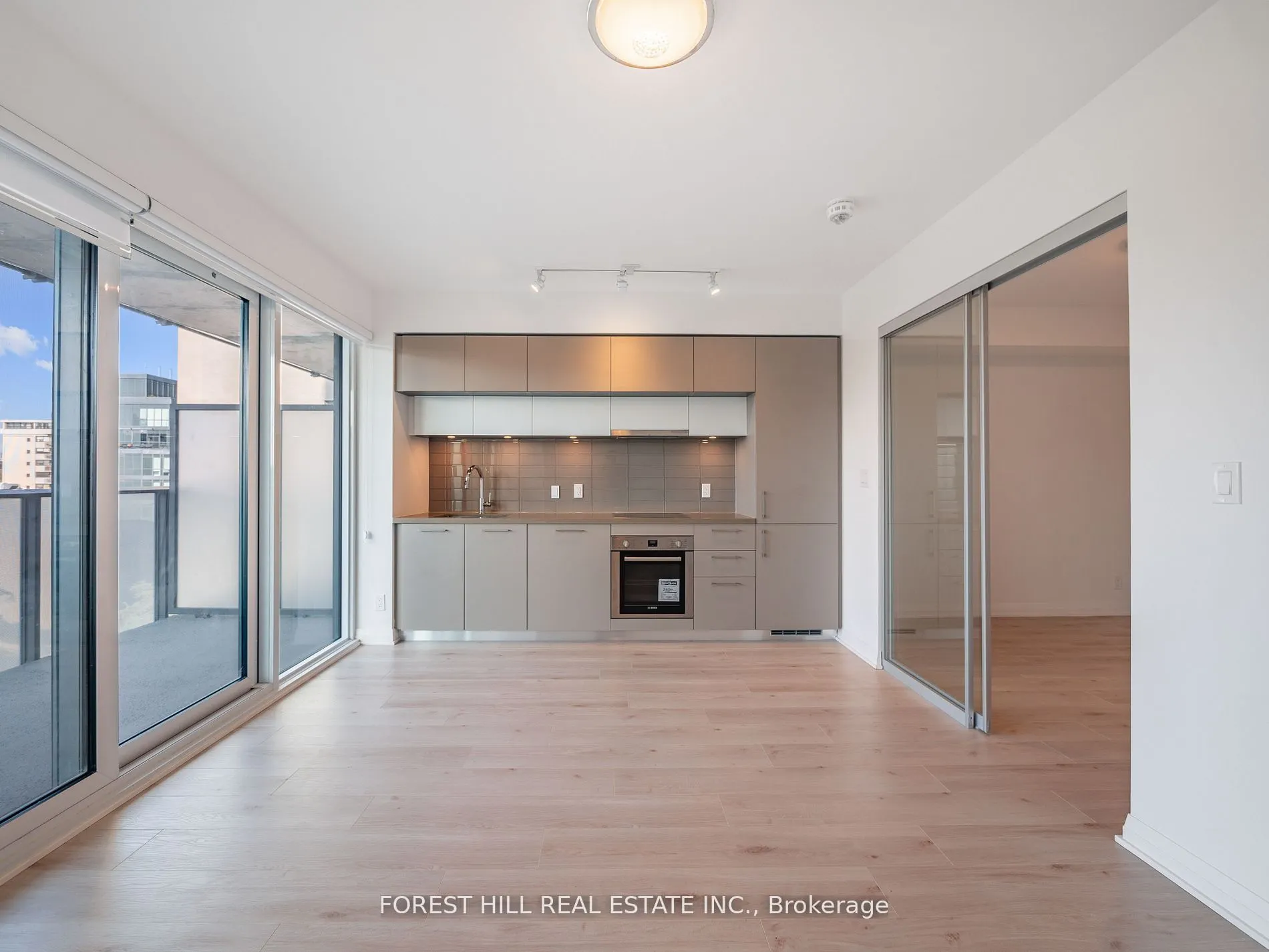 99 Foxbar Road #1007