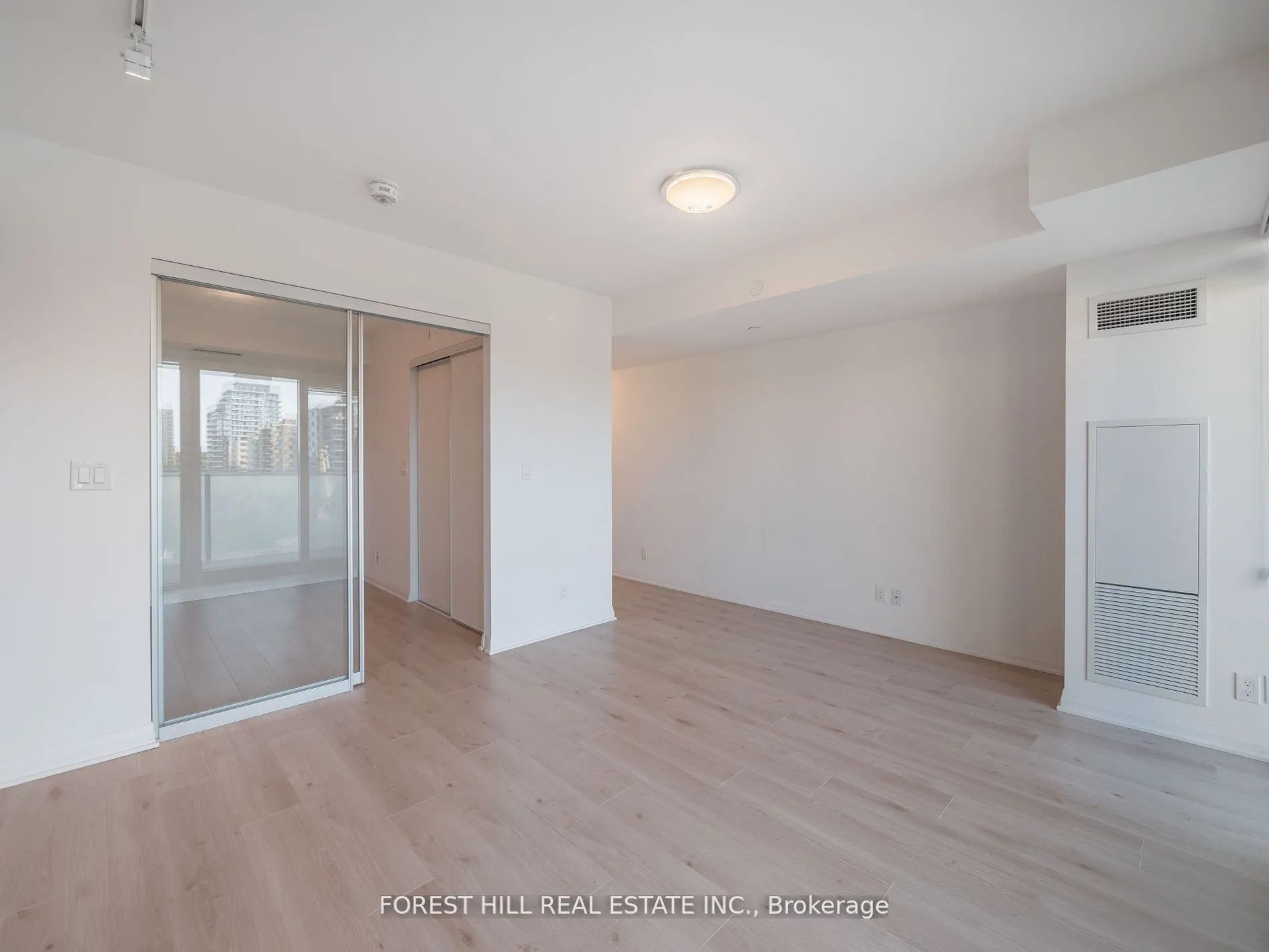 99 Foxbar Road #1007