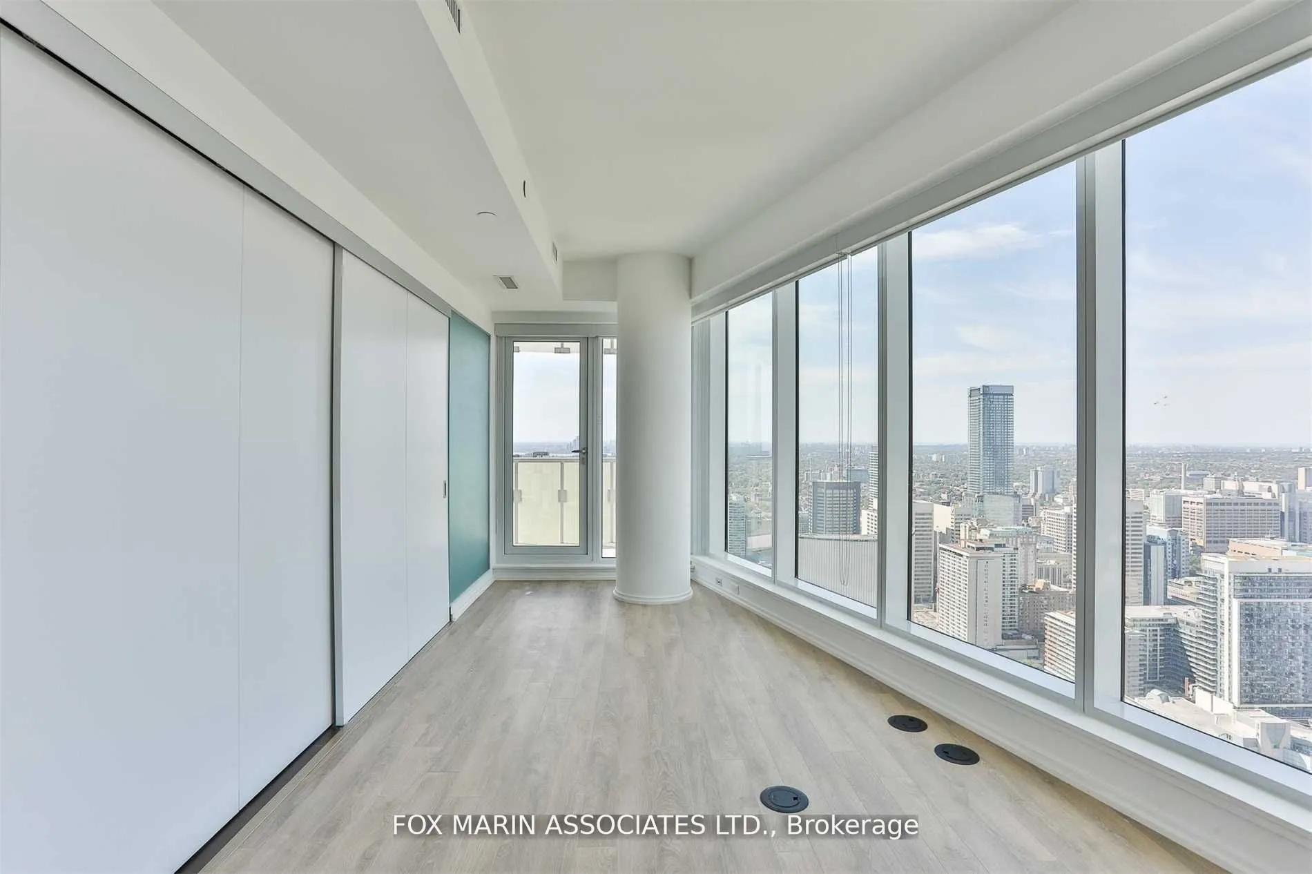 197 Yonge Street #4612