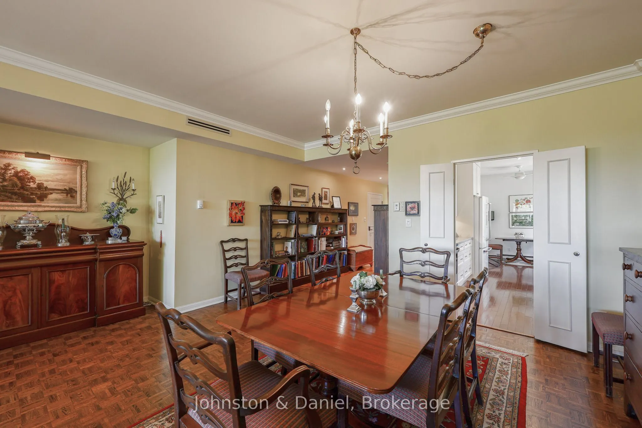 407 Walmer Road #401