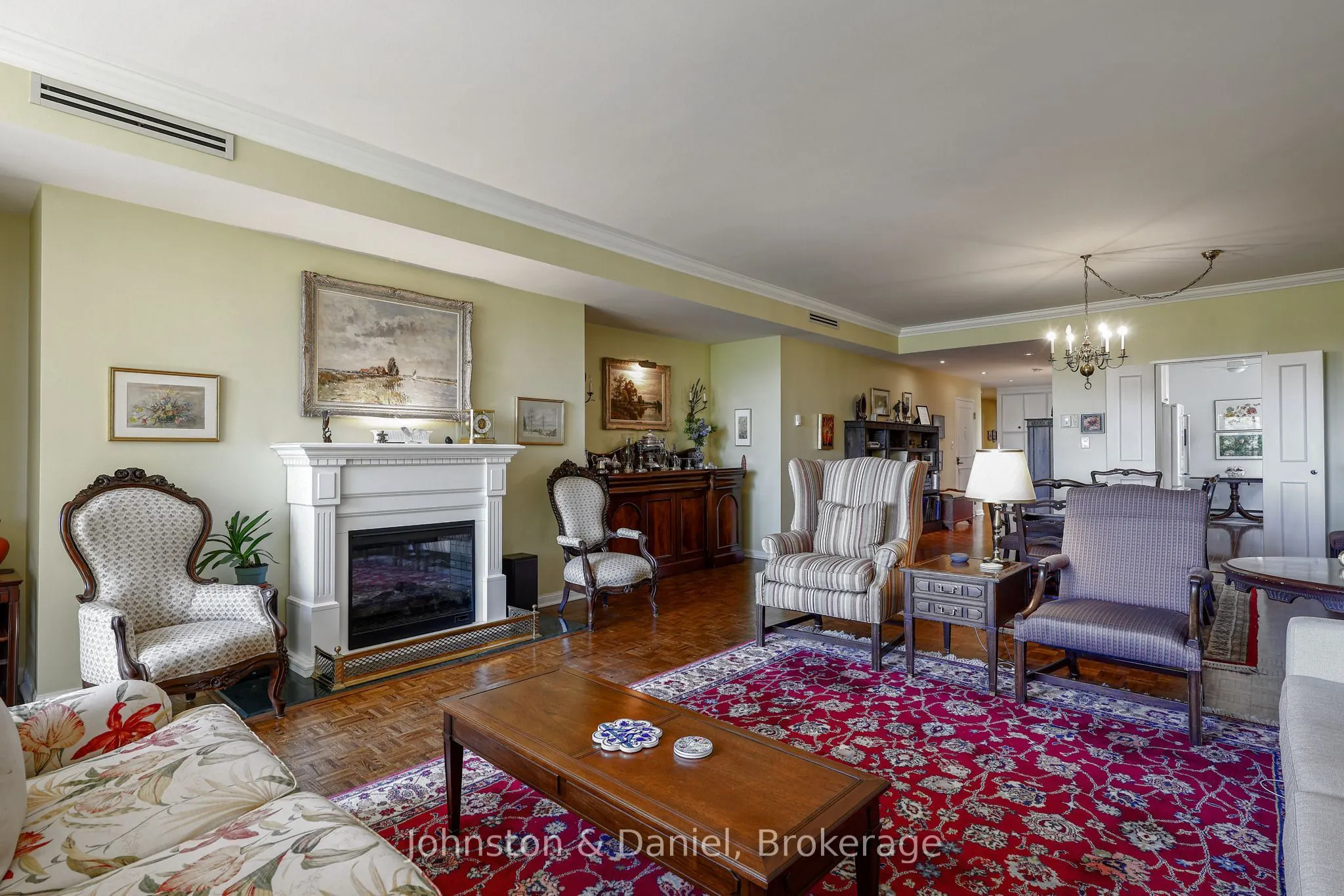 407 Walmer Road #401