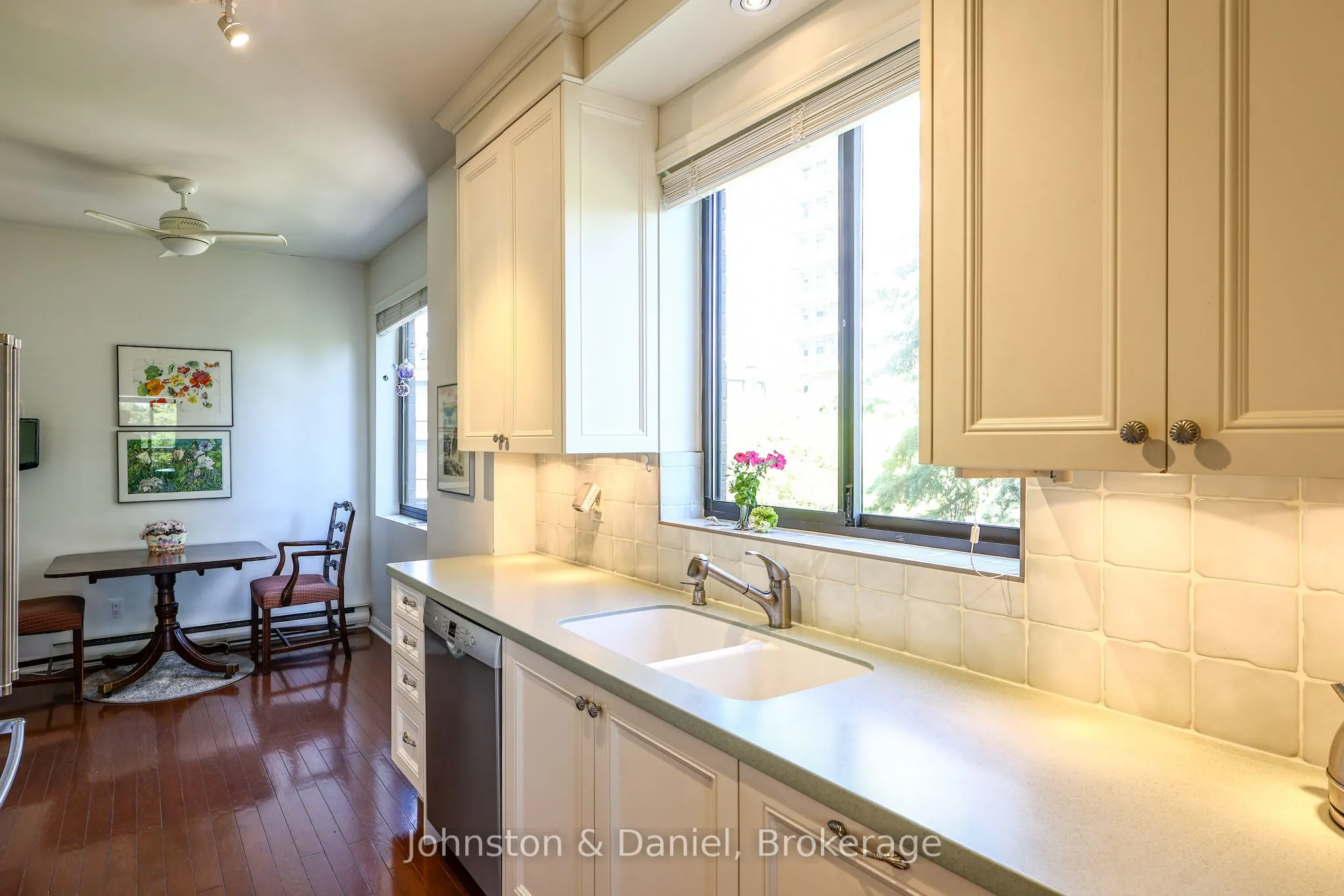407 Walmer Road #401