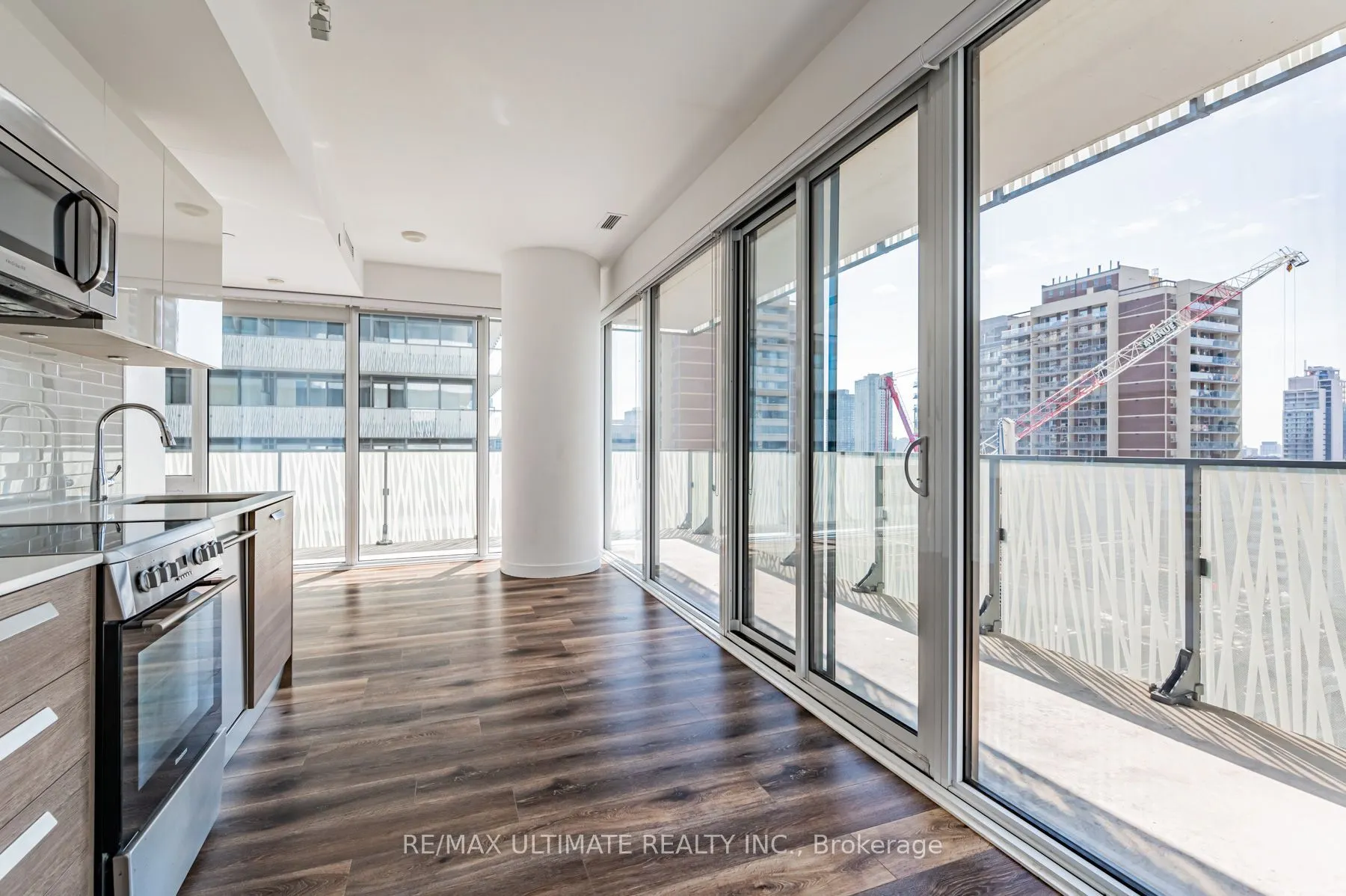 42 Charles Street E #1402