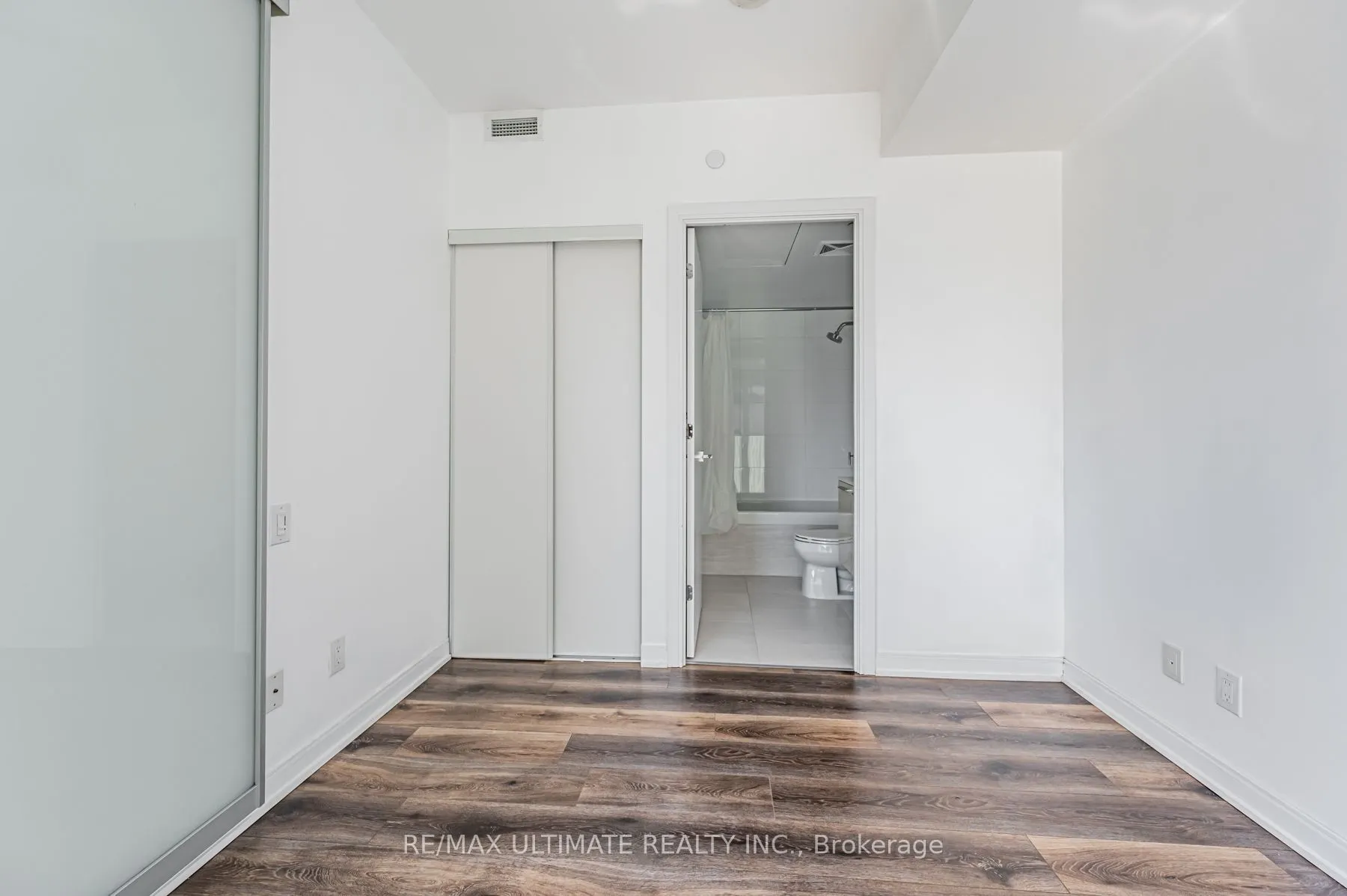 42 Charles Street E #1402