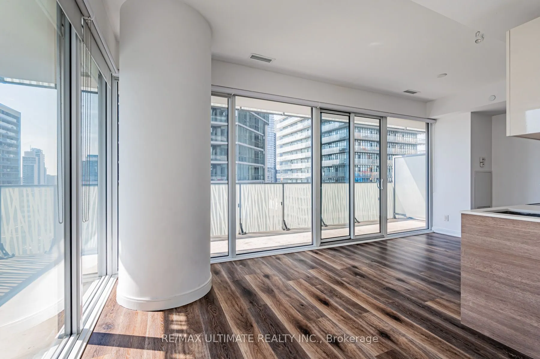 42 Charles Street E #1402