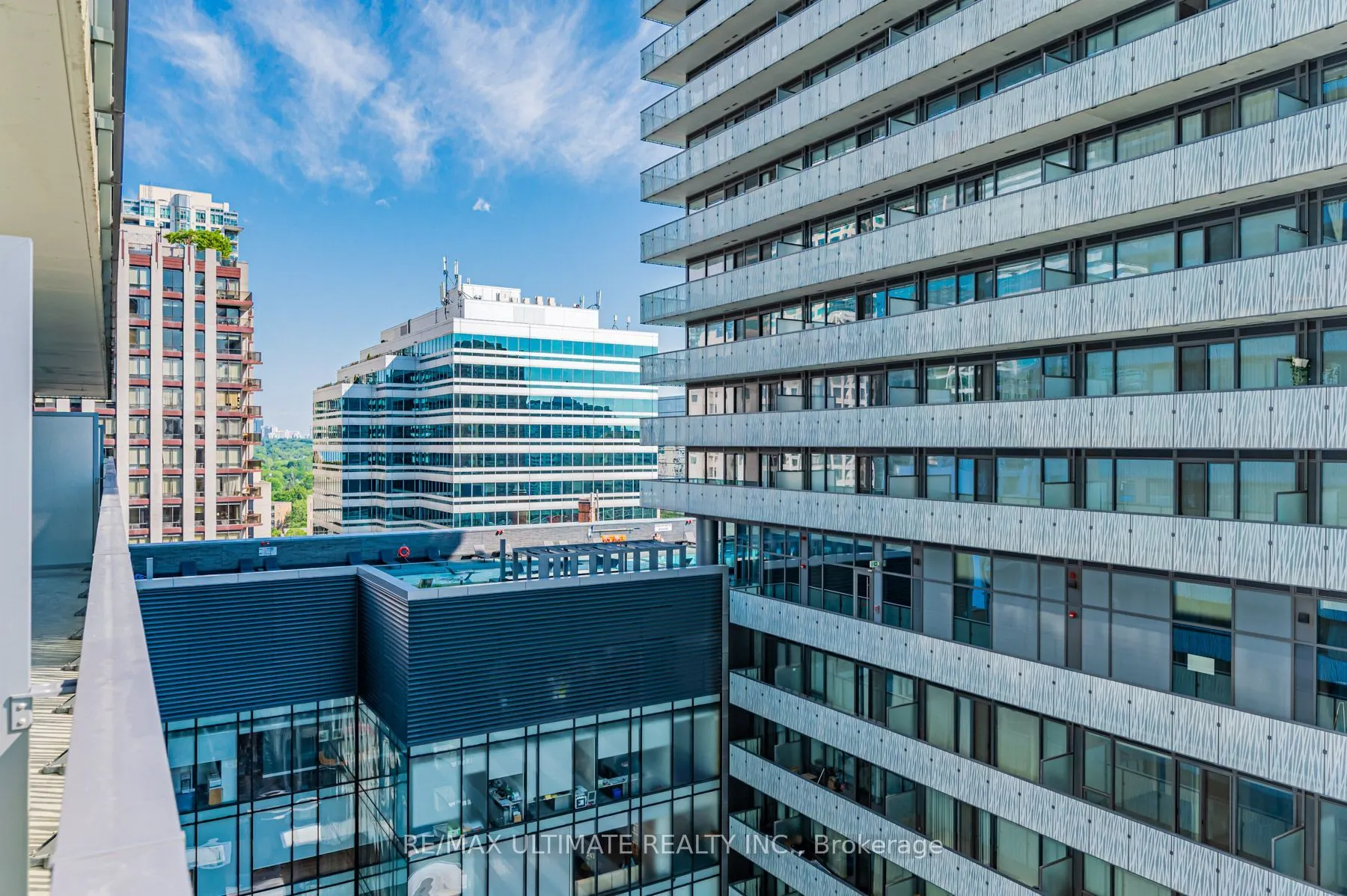 42 Charles Street E #1402