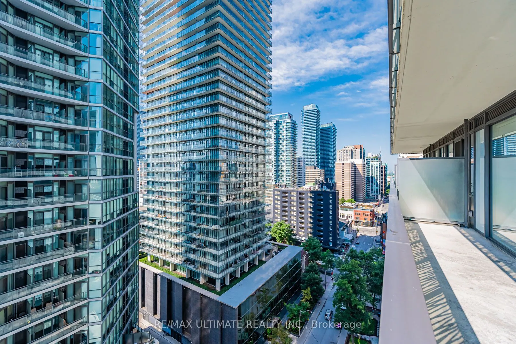 42 Charles Street E #1402