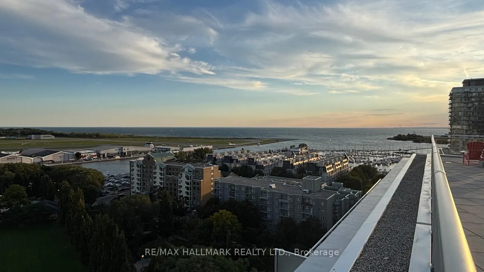 650 Queens Quay W #1817