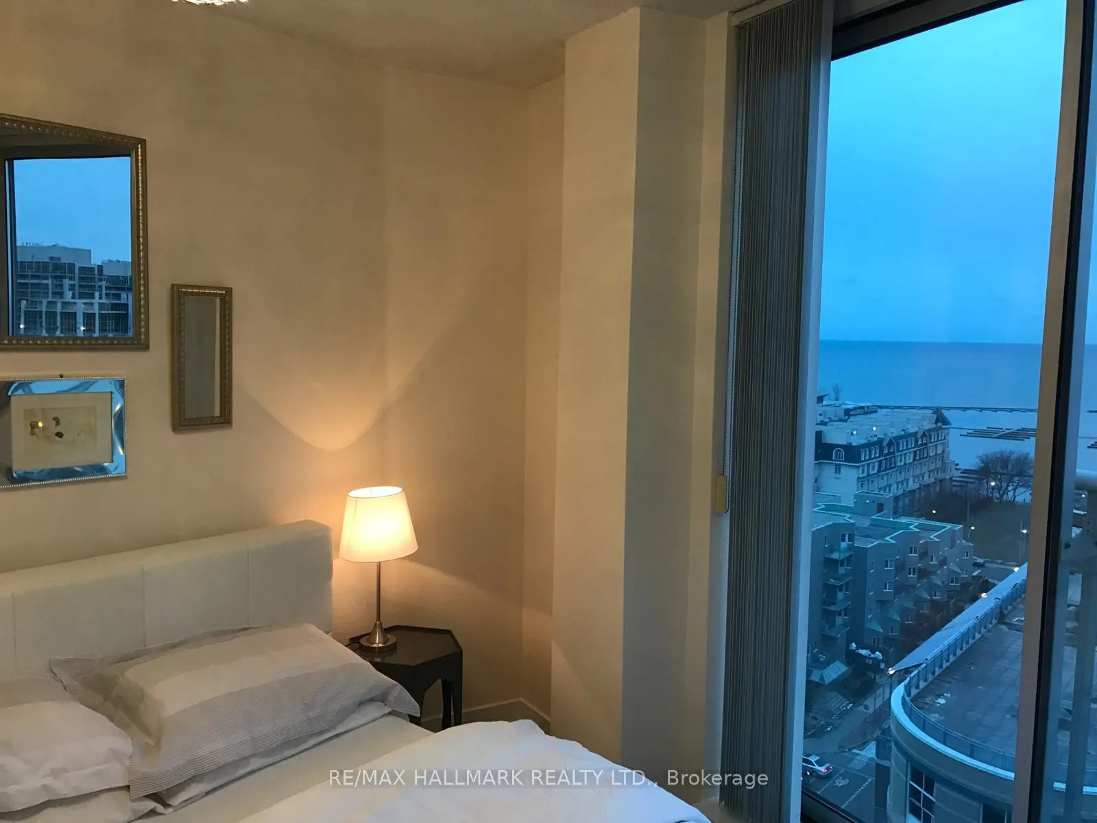 650 Queens Quay W #1817