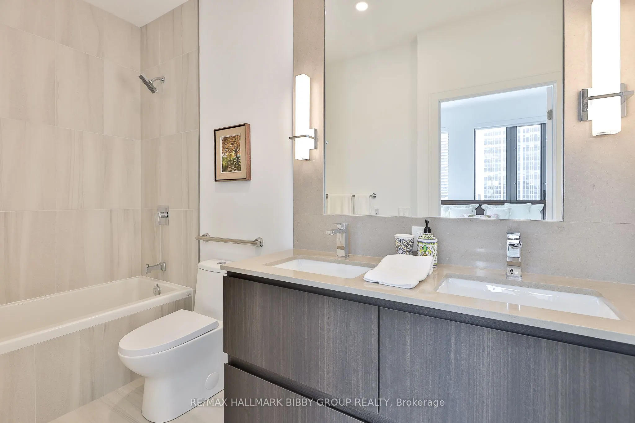 1 Hillsdale Avenue W #902
