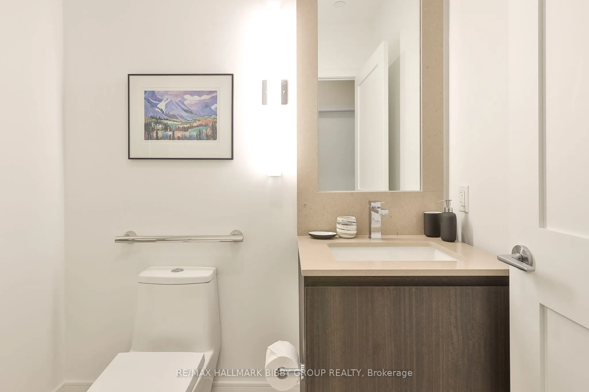 1 Hillsdale Avenue W #902
