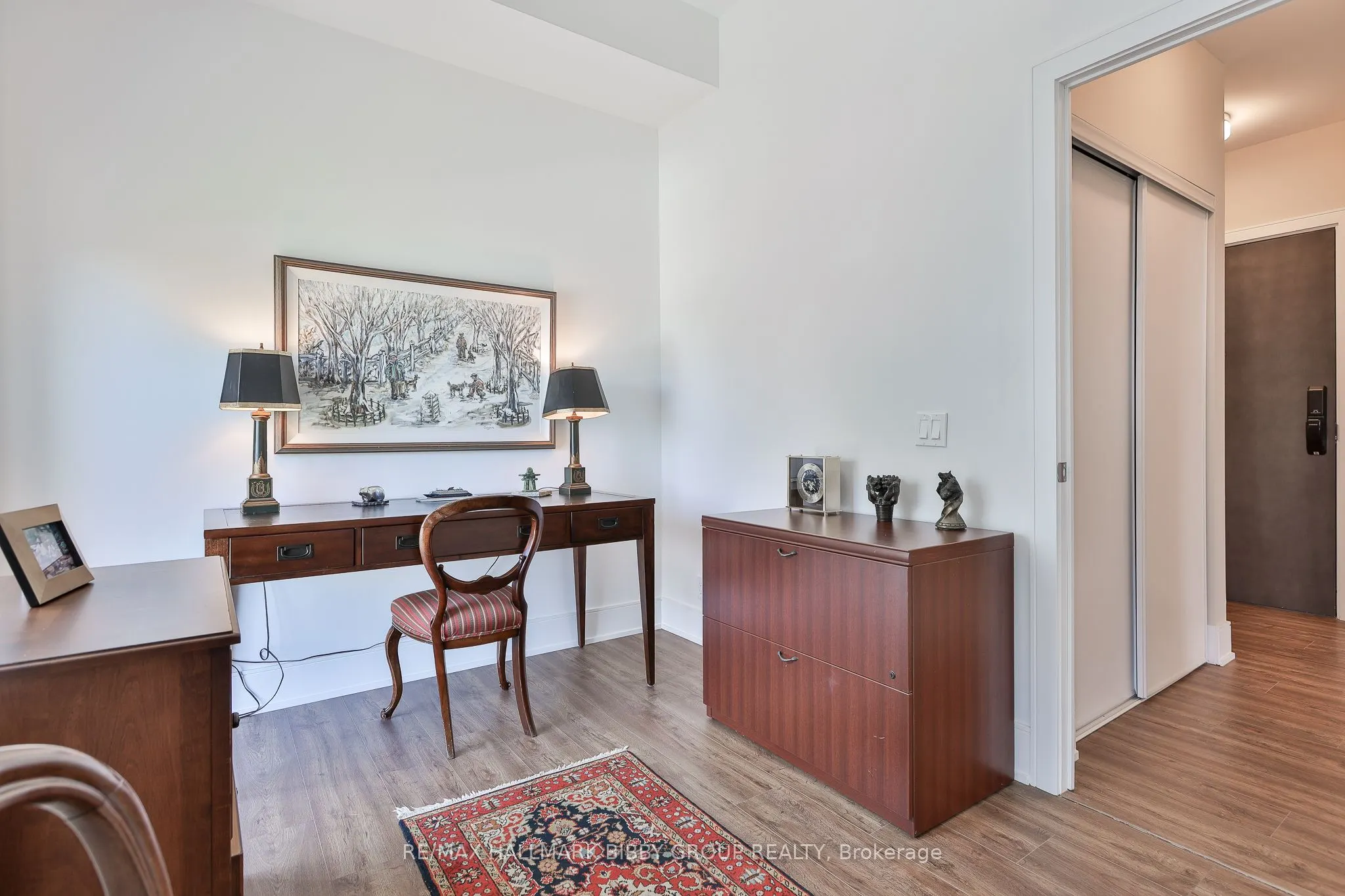 1 Hillsdale Avenue W #902