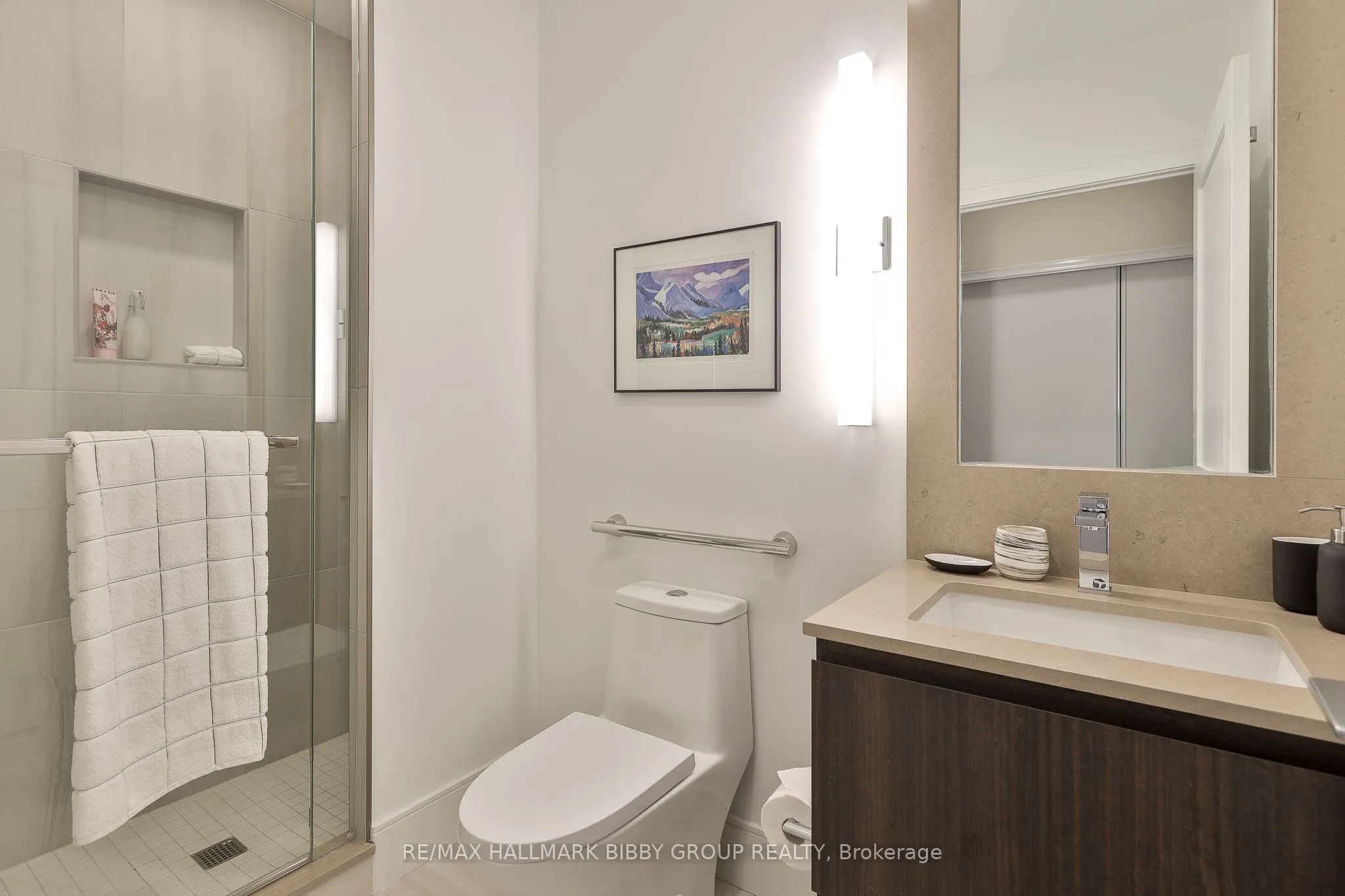 1 Hillsdale Avenue W #902