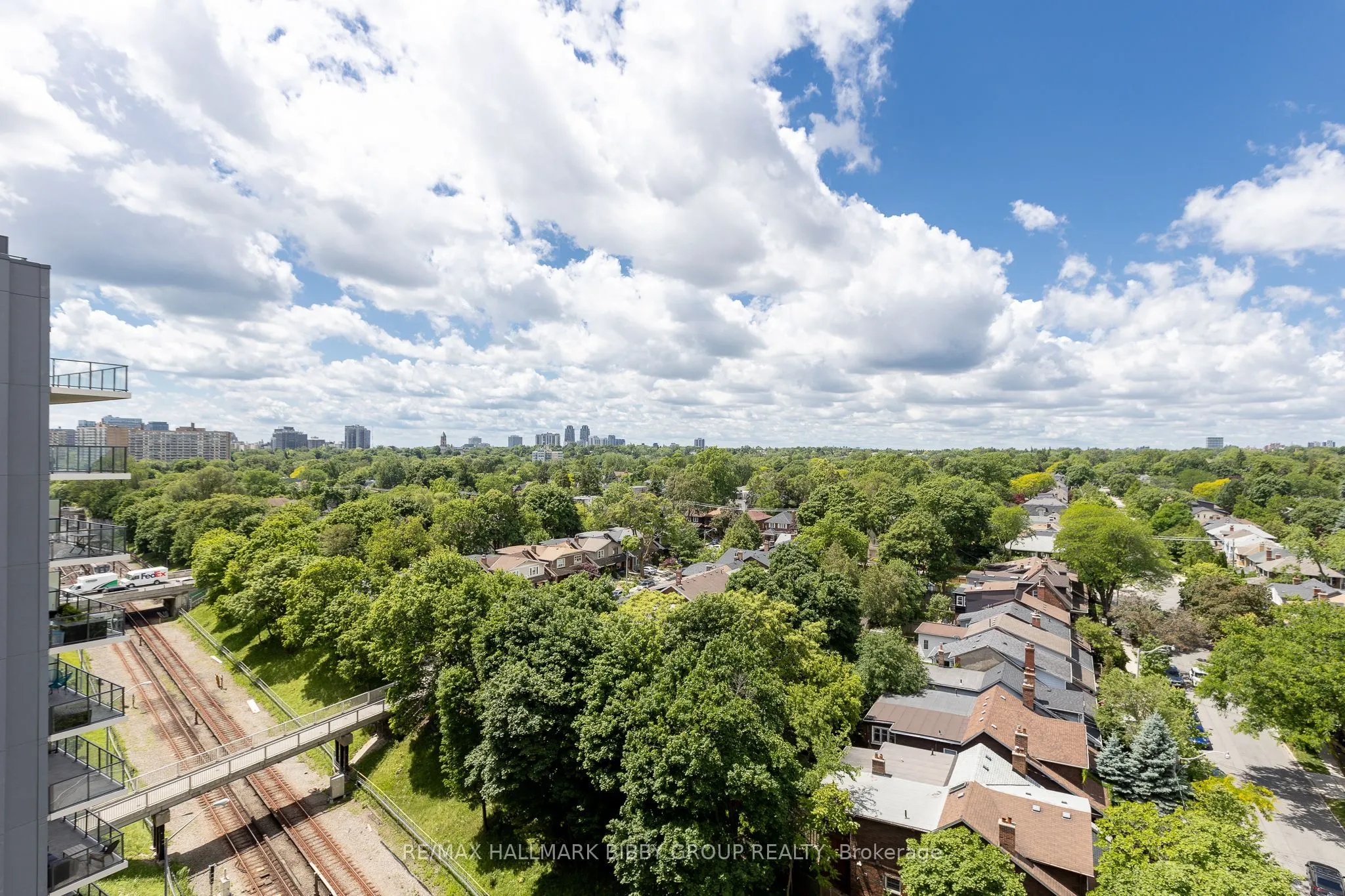 1 Hillsdale Avenue W #902