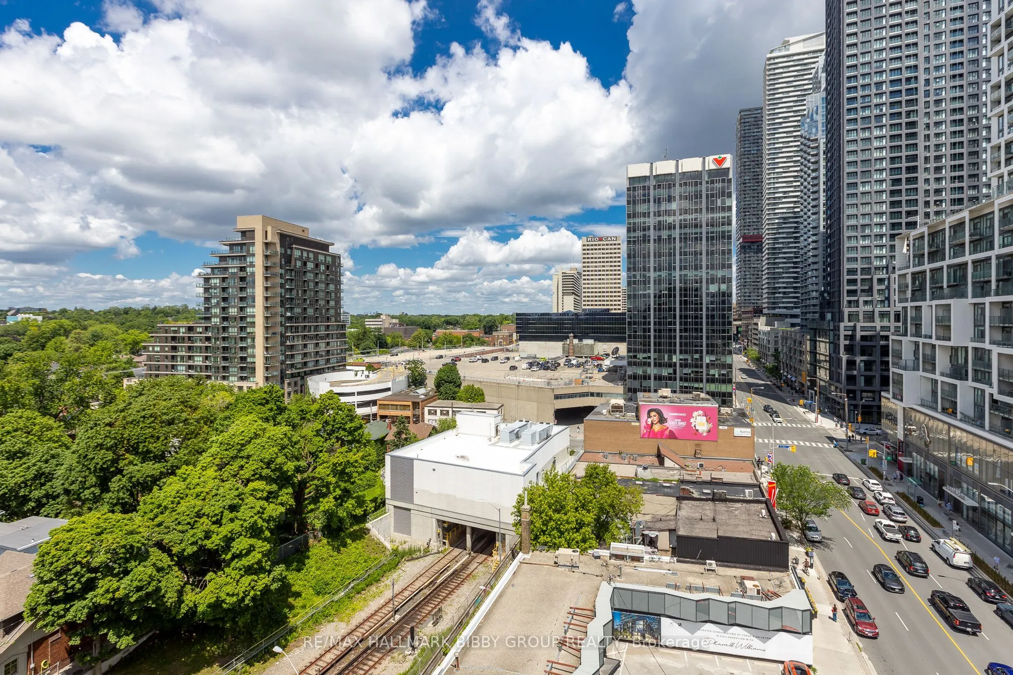 1 Hillsdale Avenue W #902
