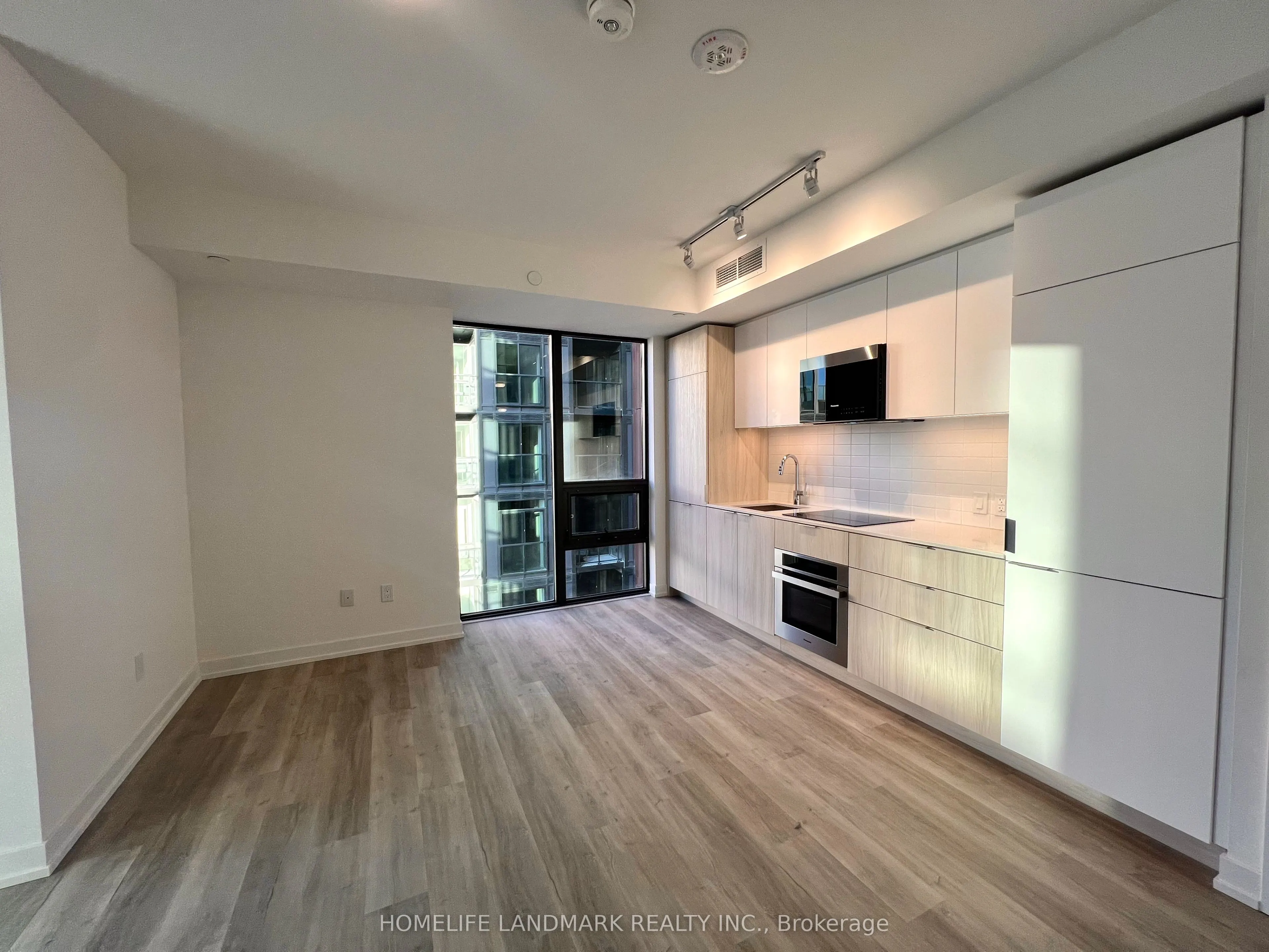 28 Eastern Avenue #727