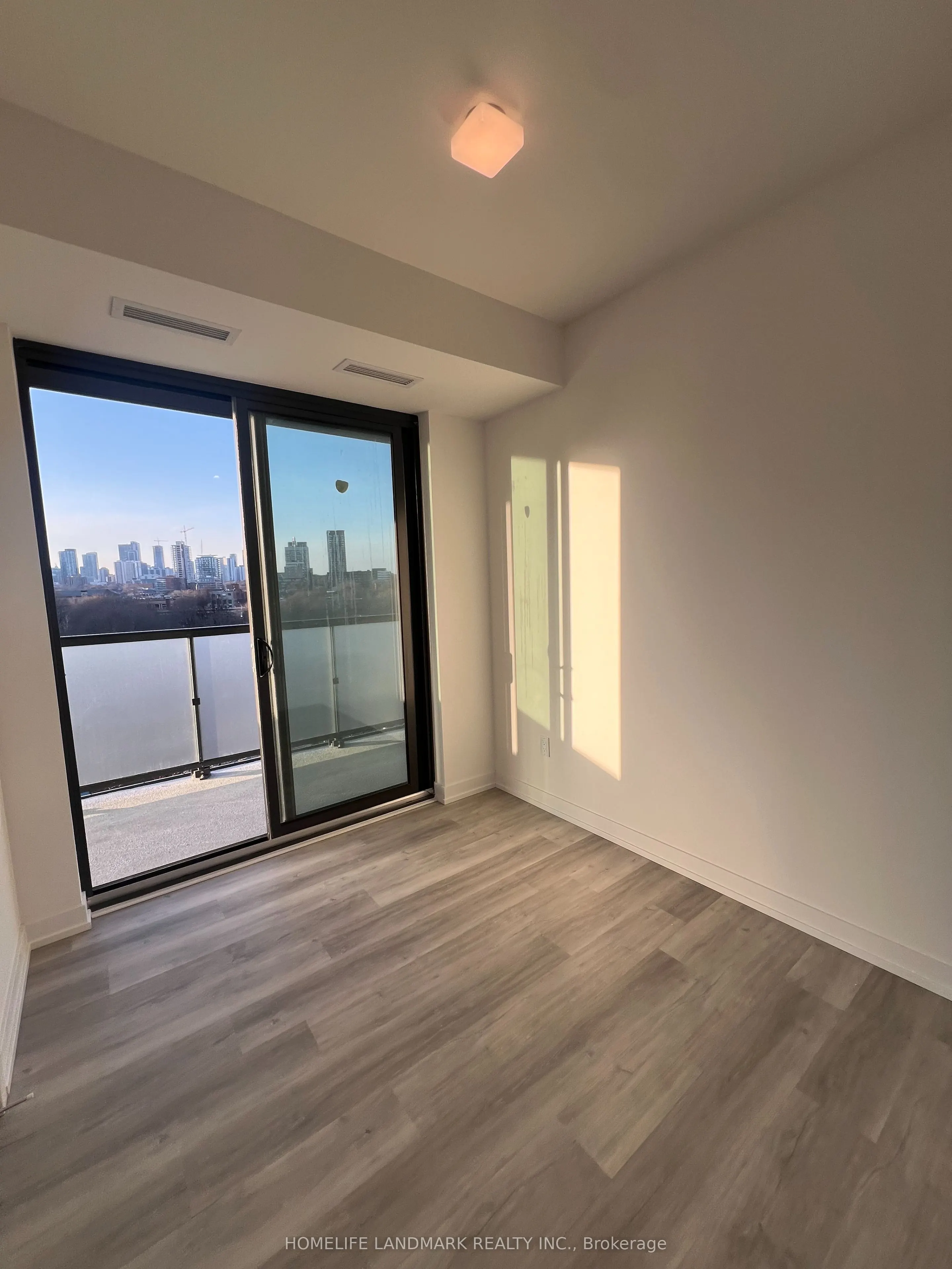 28 Eastern Avenue #727