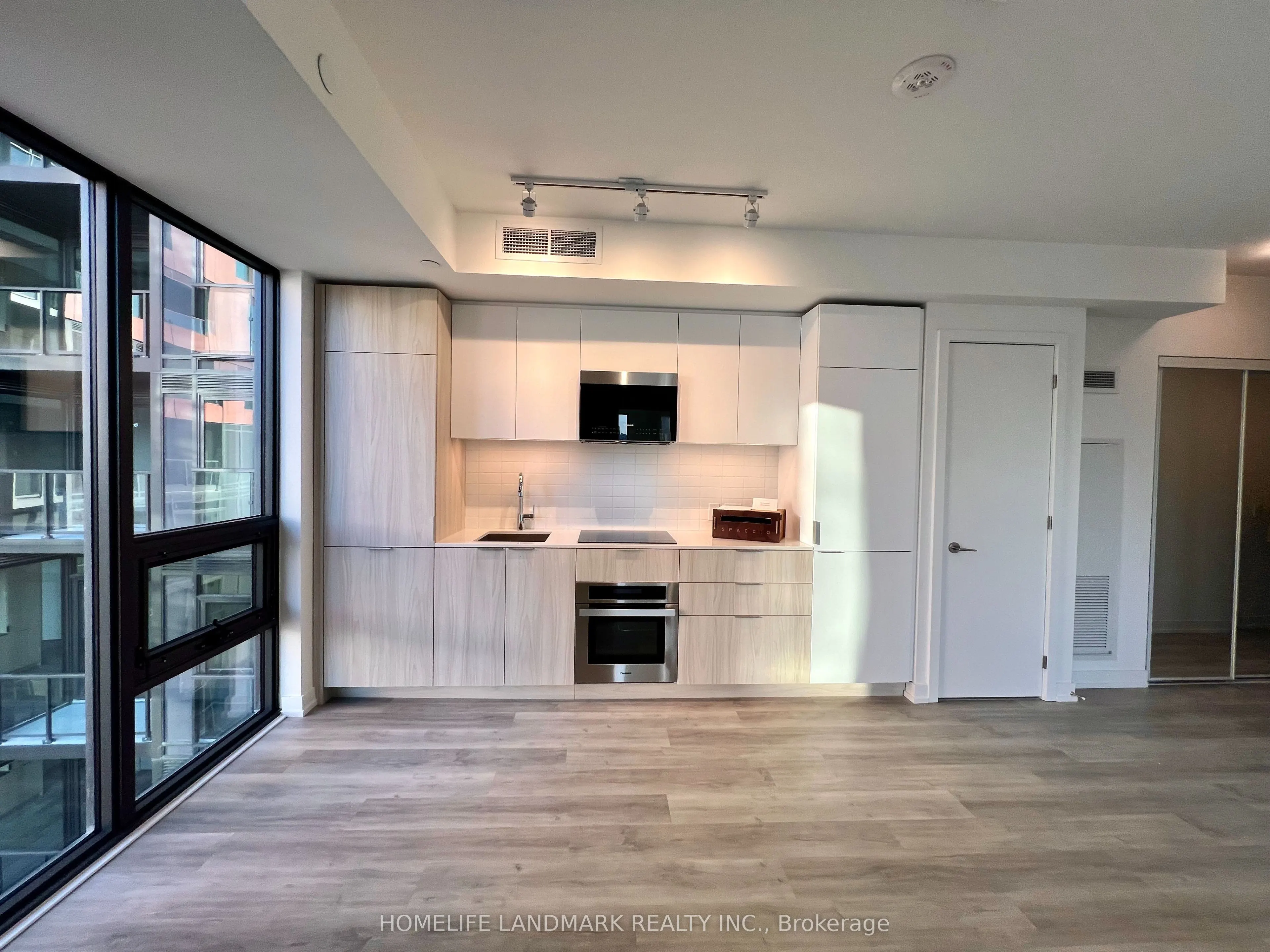 28 Eastern Avenue #727