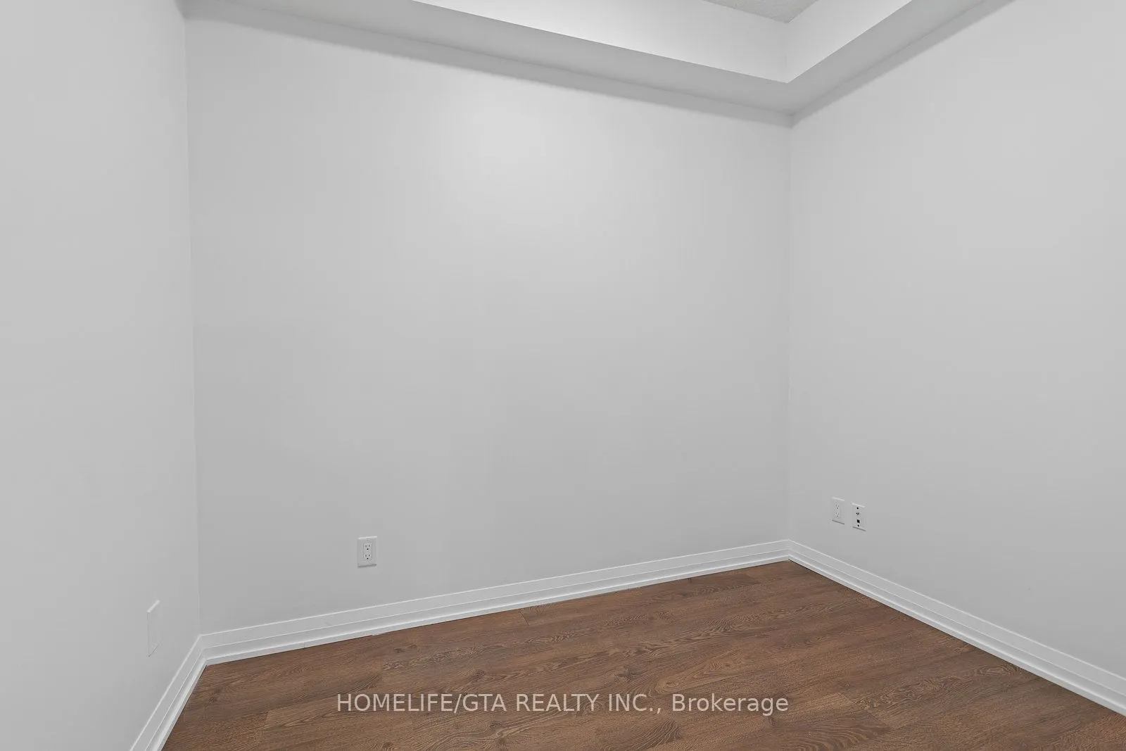 101 Erskine Avenue #420