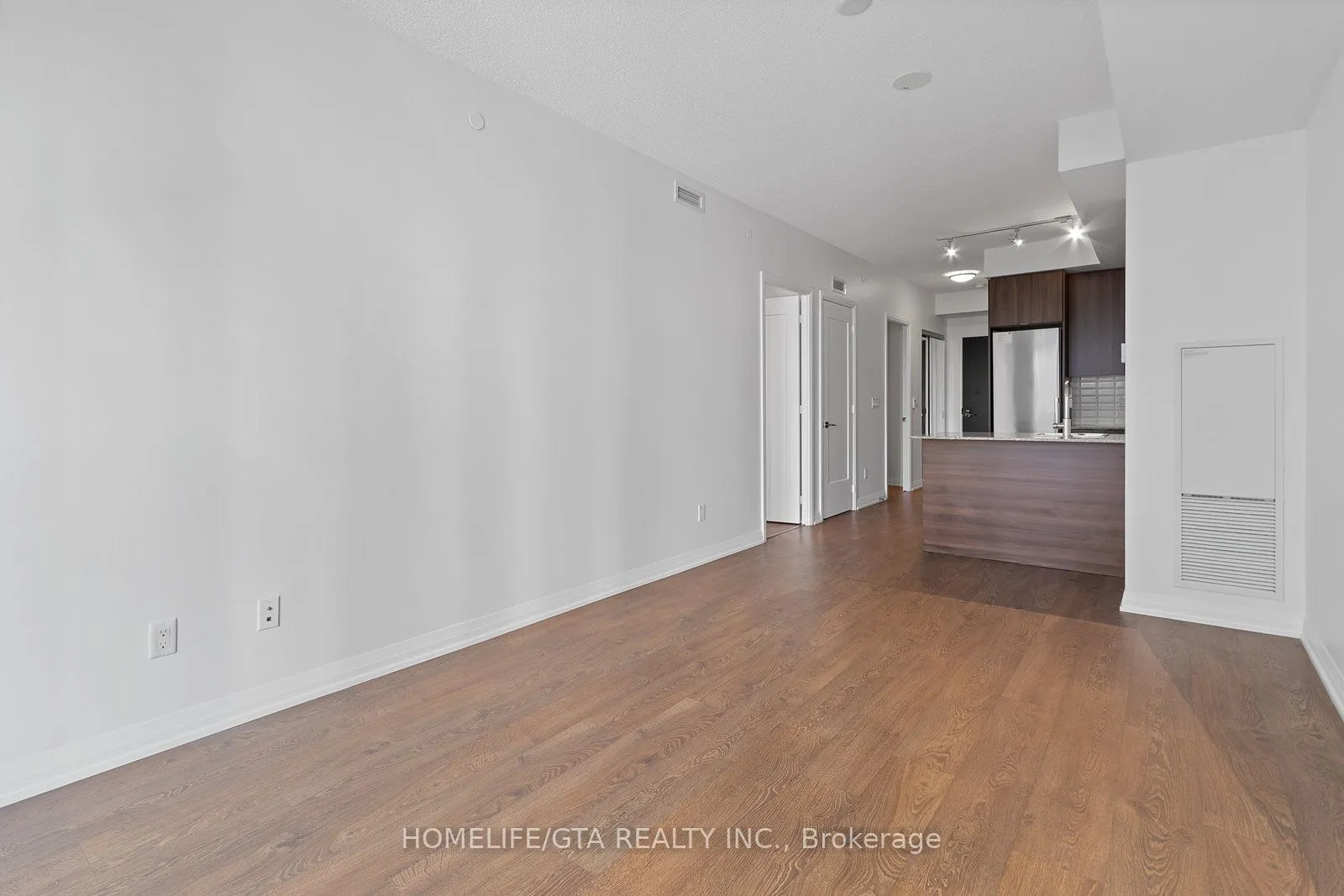 101 Erskine Avenue #420