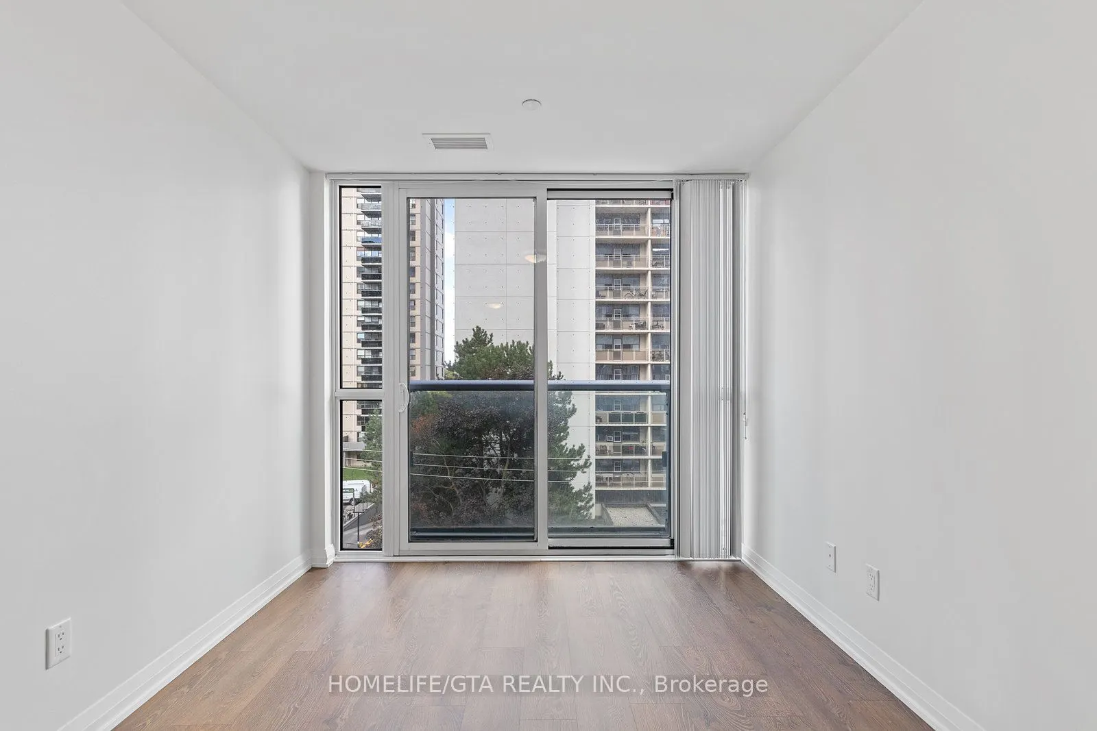 101 Erskine Avenue #420