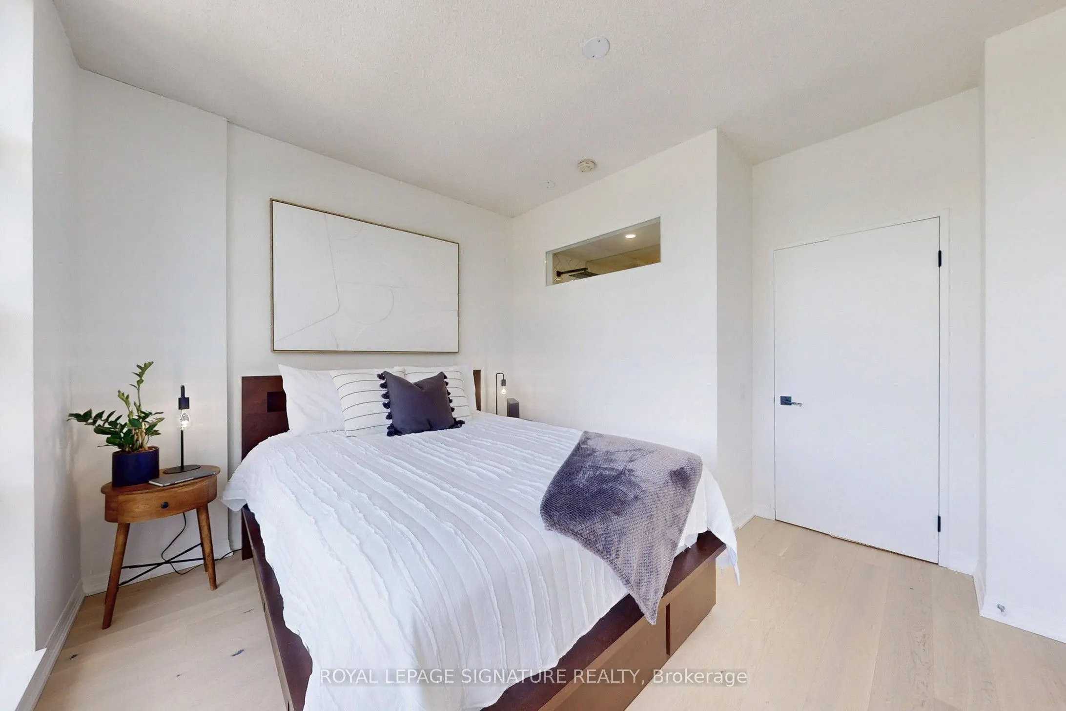 901 Queen Street W #231