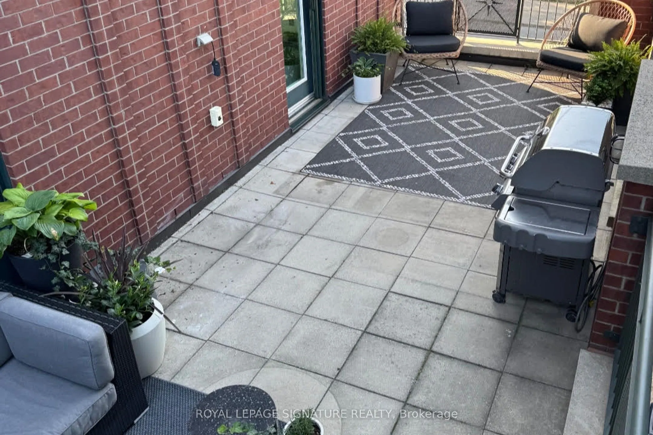 901 Queen Street W #231