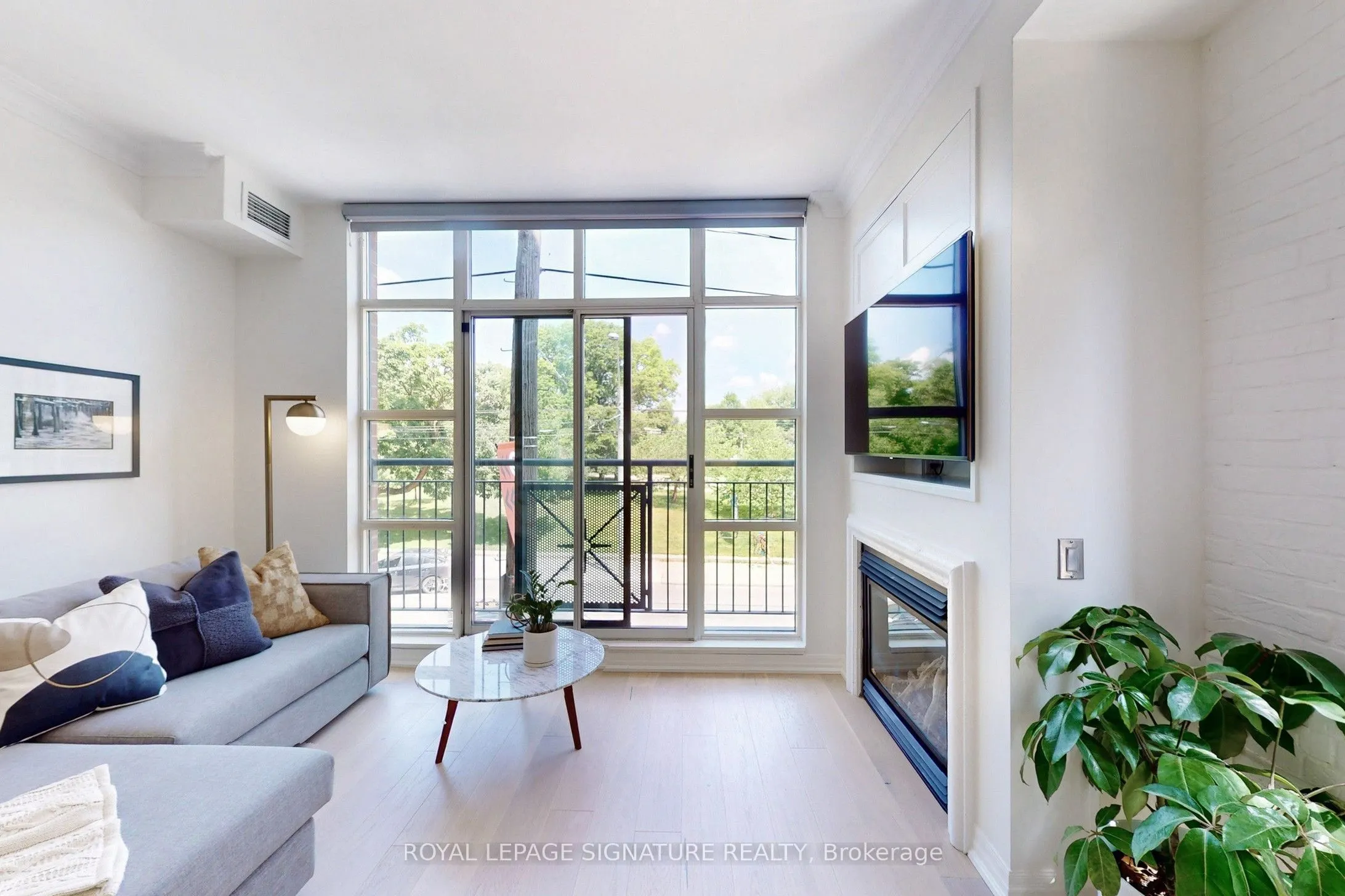 901 Queen Street W #231
