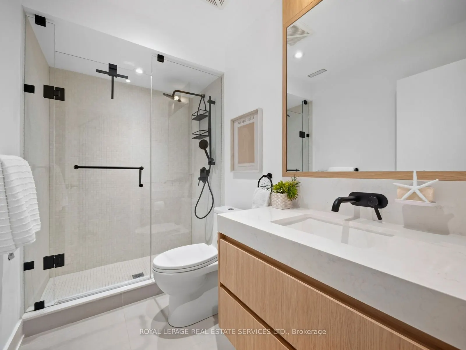 374 Spadina Road