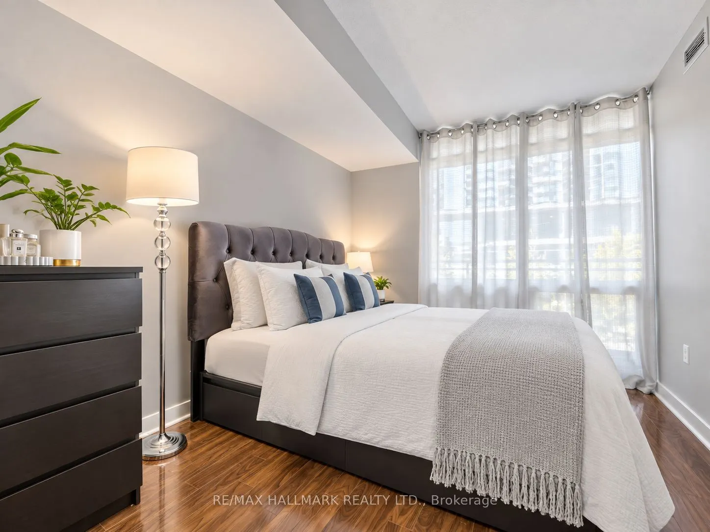 15 Fort York Boulevard #505