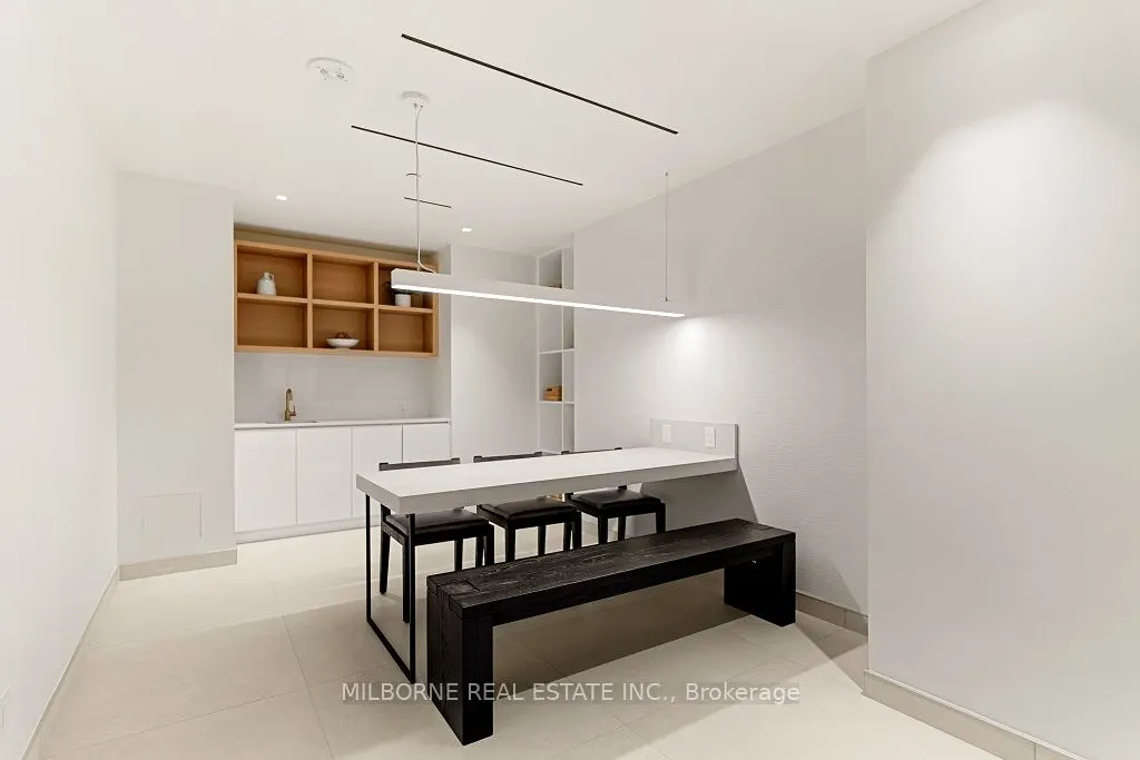 5 Defries Street #2605