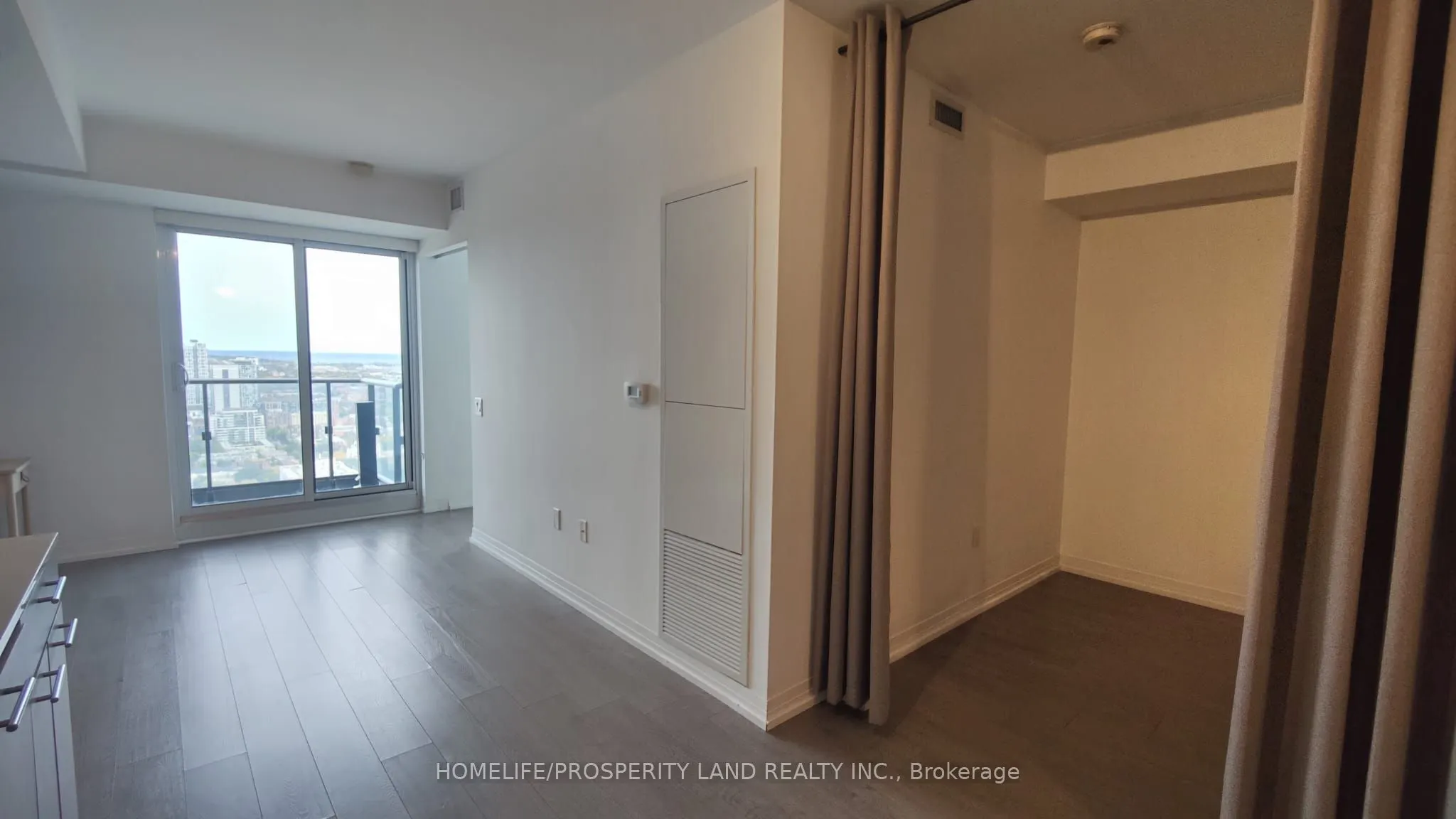 251 Jarvis Street #4002