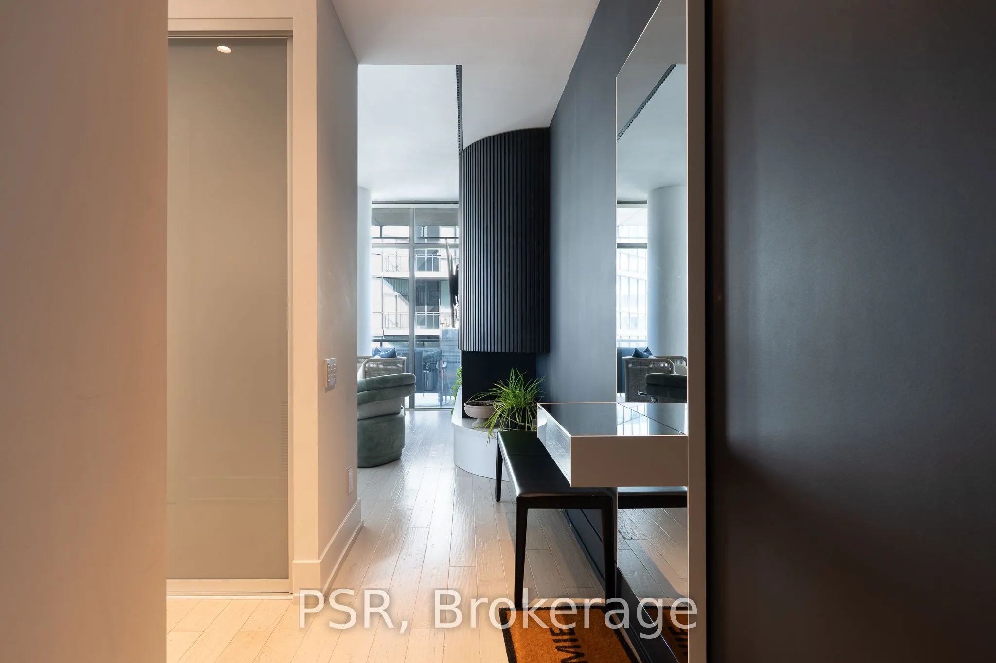 33 Charles Street E #4505