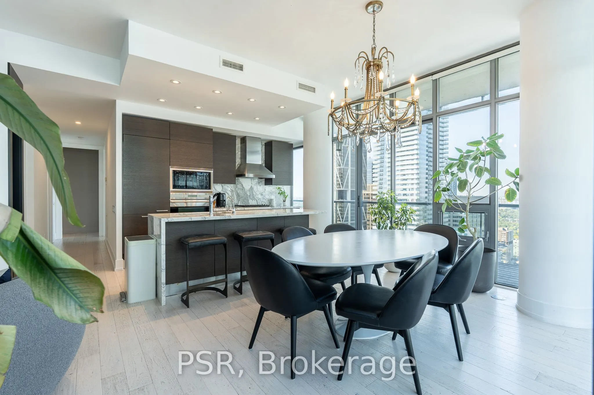 33 Charles Street E #4505
