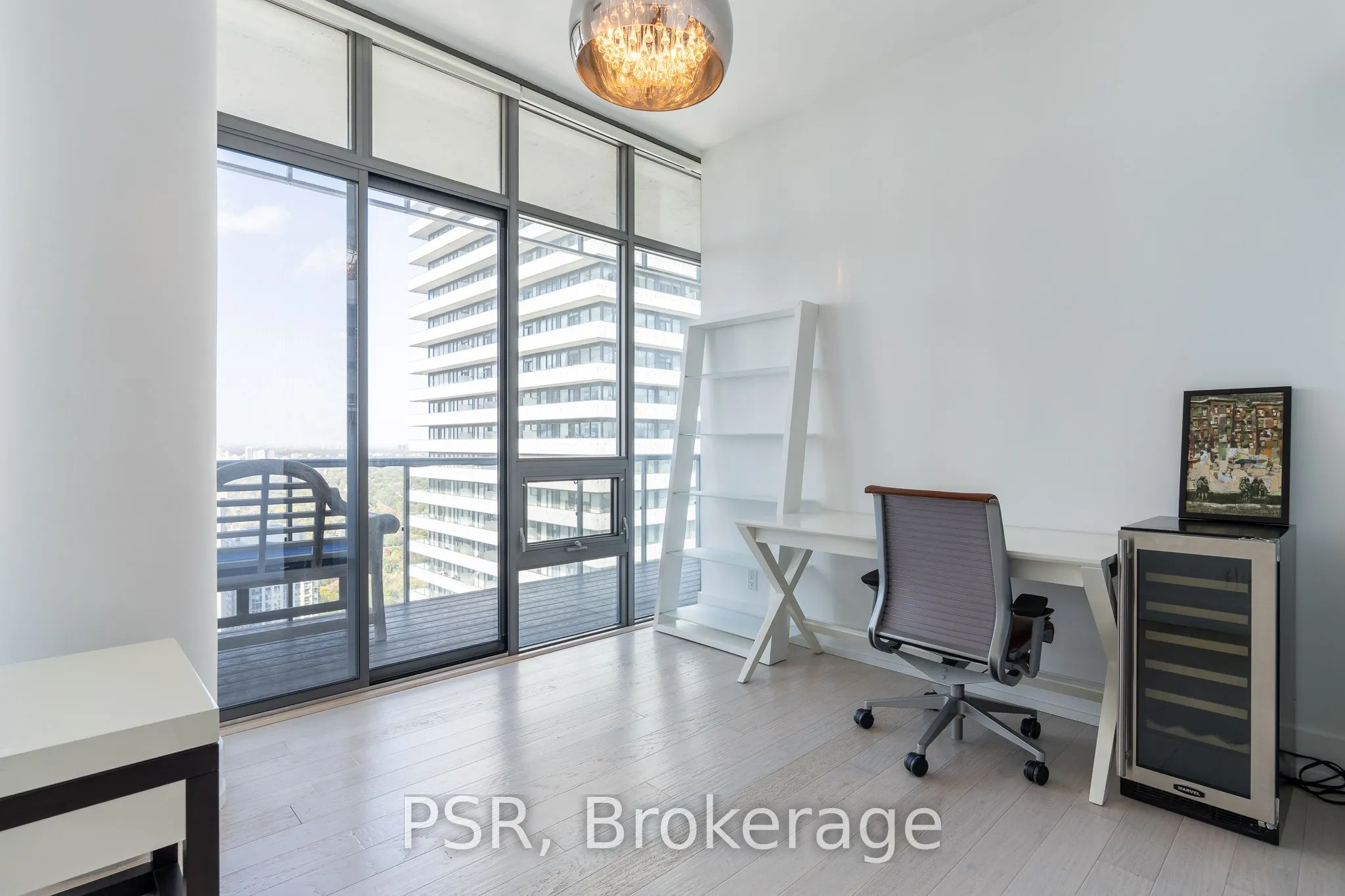 33 Charles Street E #4505